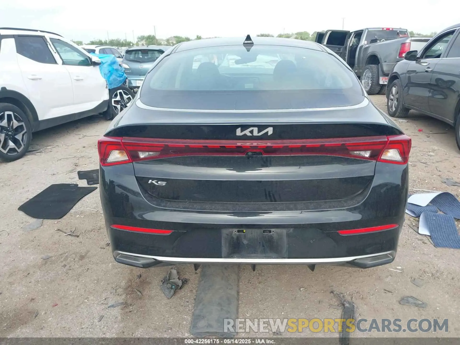 16 fotografías del automóvil dañado 5XXG14J27NG150860 KIA K5 2022