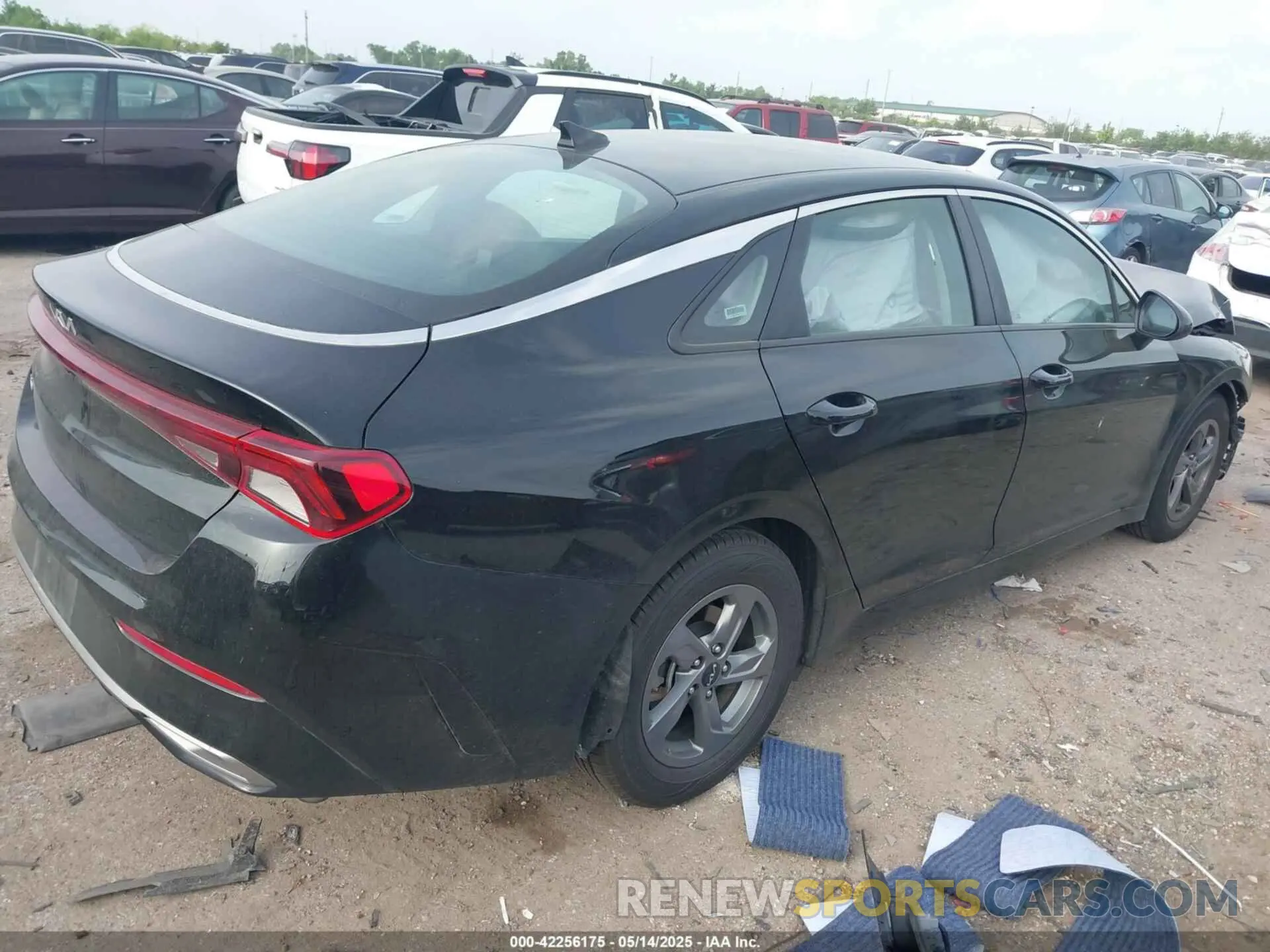 4 fotografías del automóvil dañado 5XXG14J27NG150860 KIA K5 2022