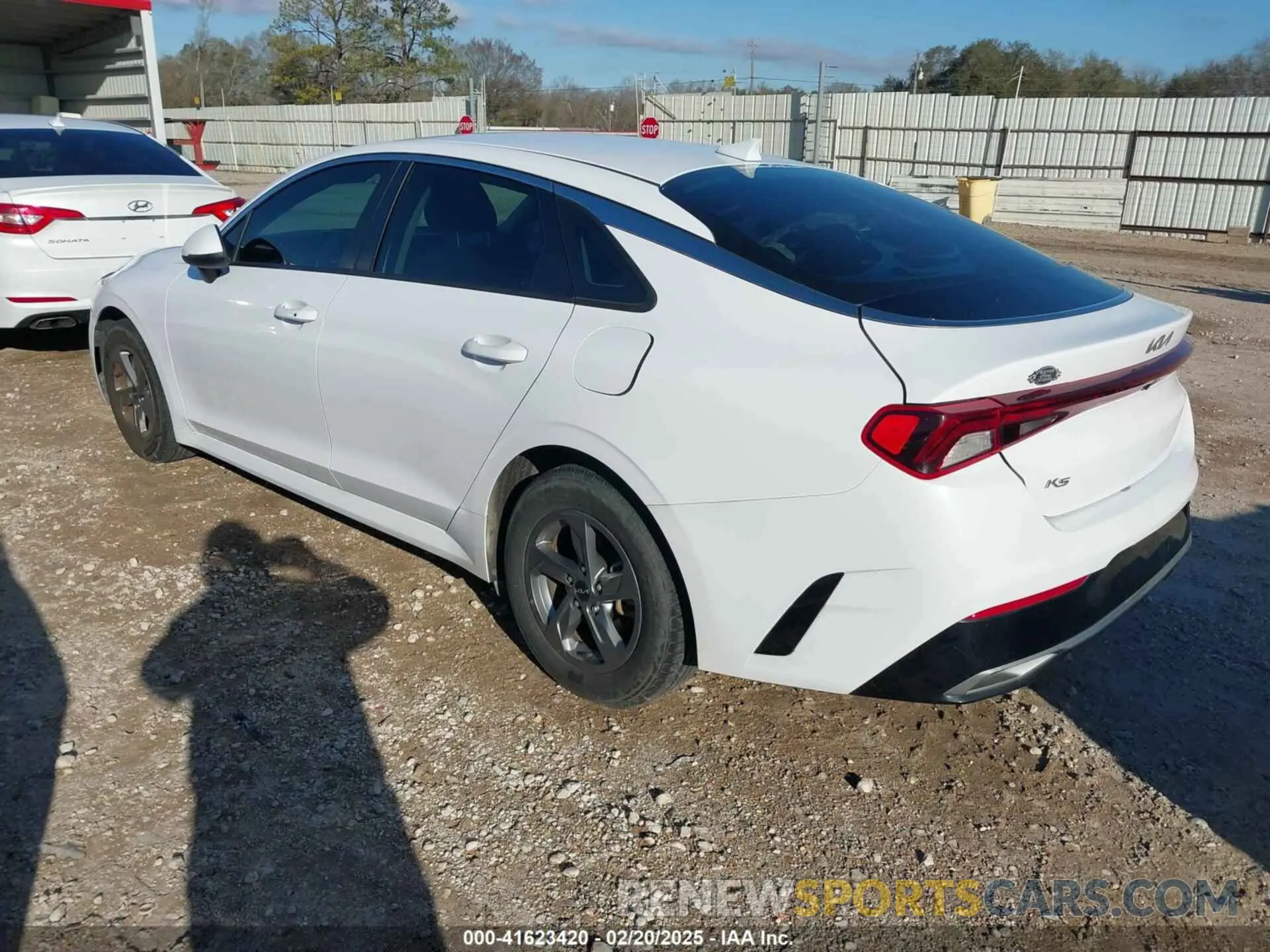 3 fotografías del automóvil dañado 5XXG14J28NG116006 KIA K5 2022