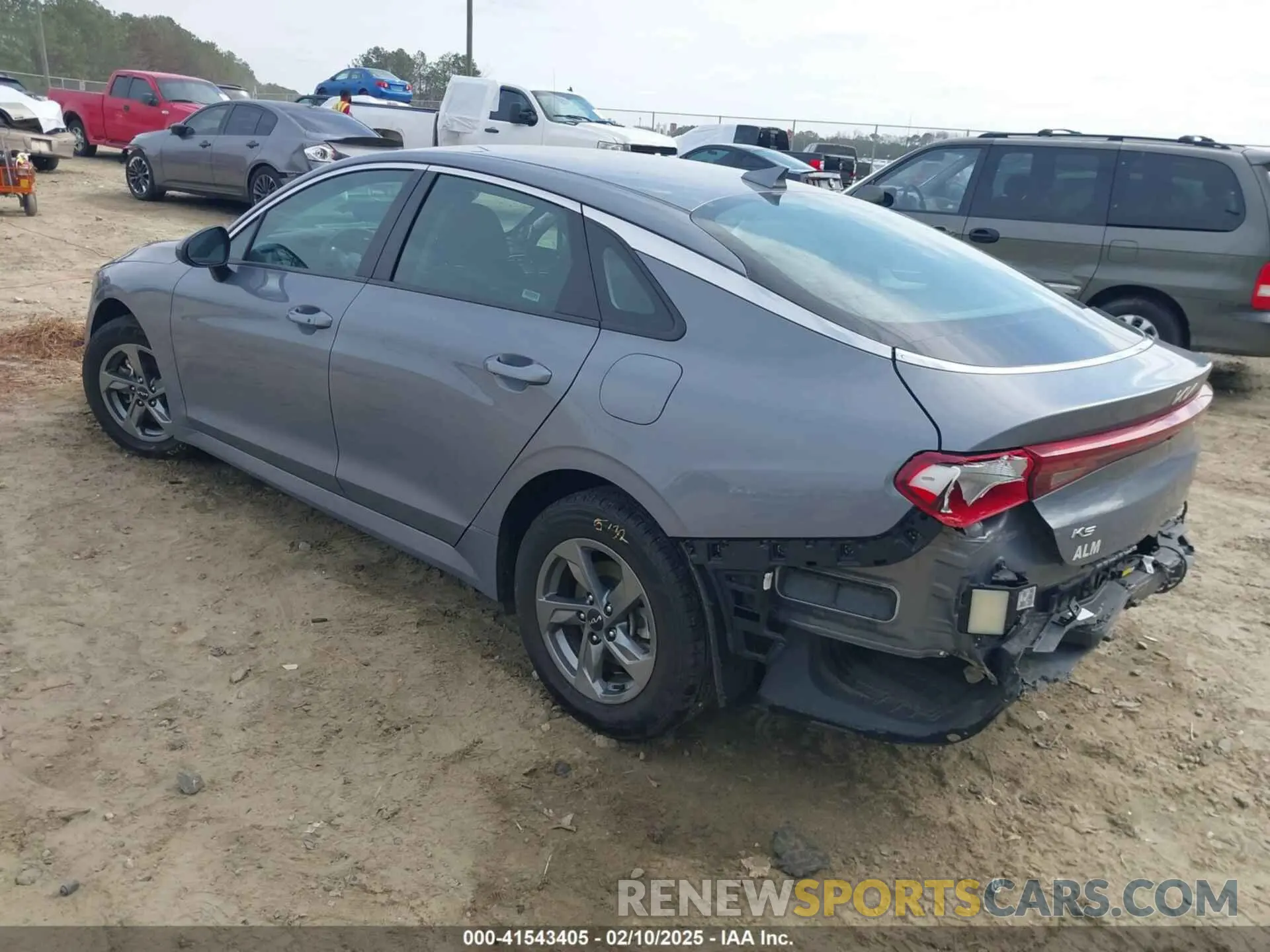 3 fotografías del automóvil dañado 5XXG14J28NG117835 KIA K5 2022