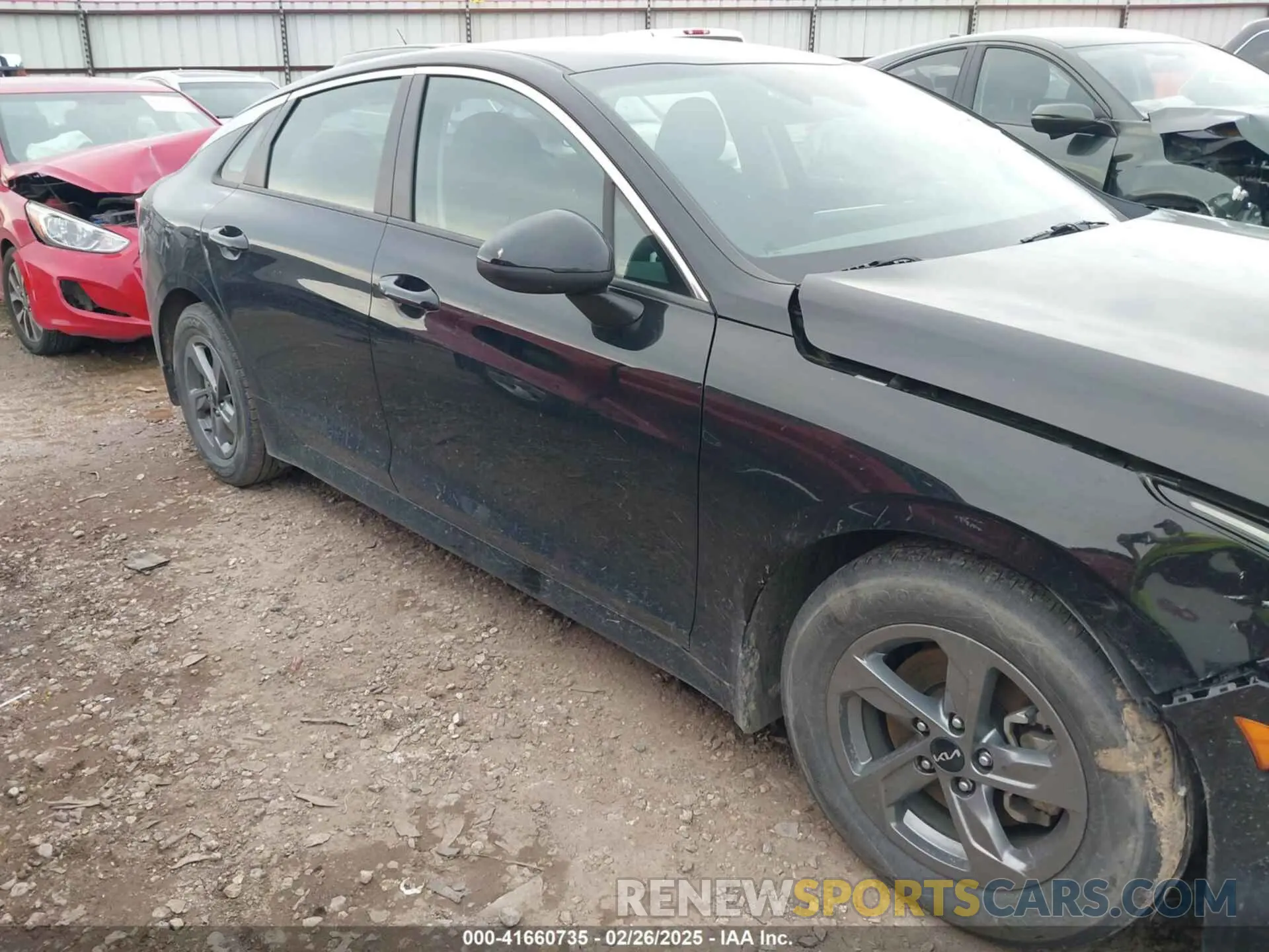 14 fotografías del automóvil dañado 5XXG14J28NG121187 KIA K5 2022