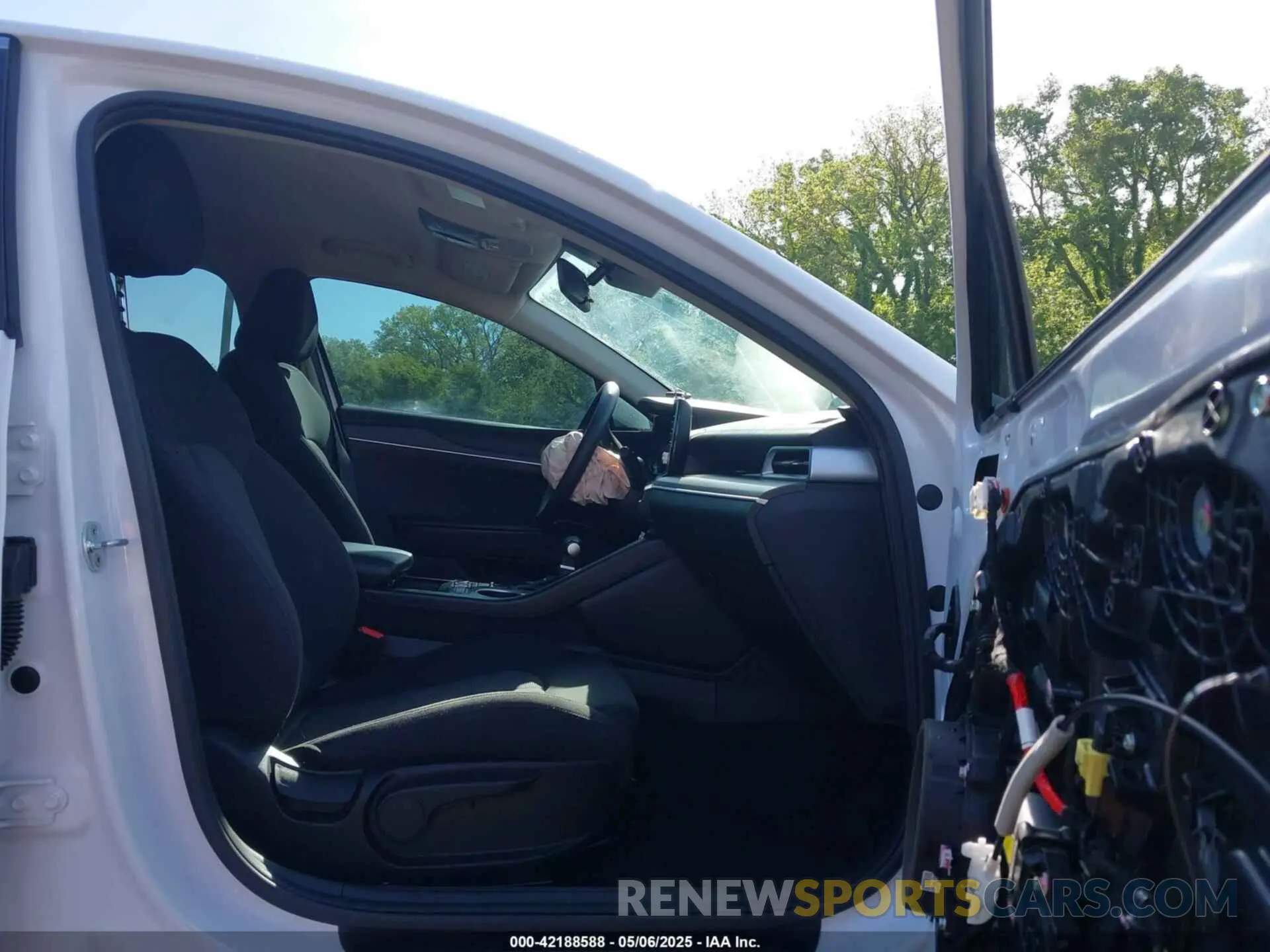 5 fotografías del automóvil dañado 5XXG14J29NG086773 KIA K5 2022