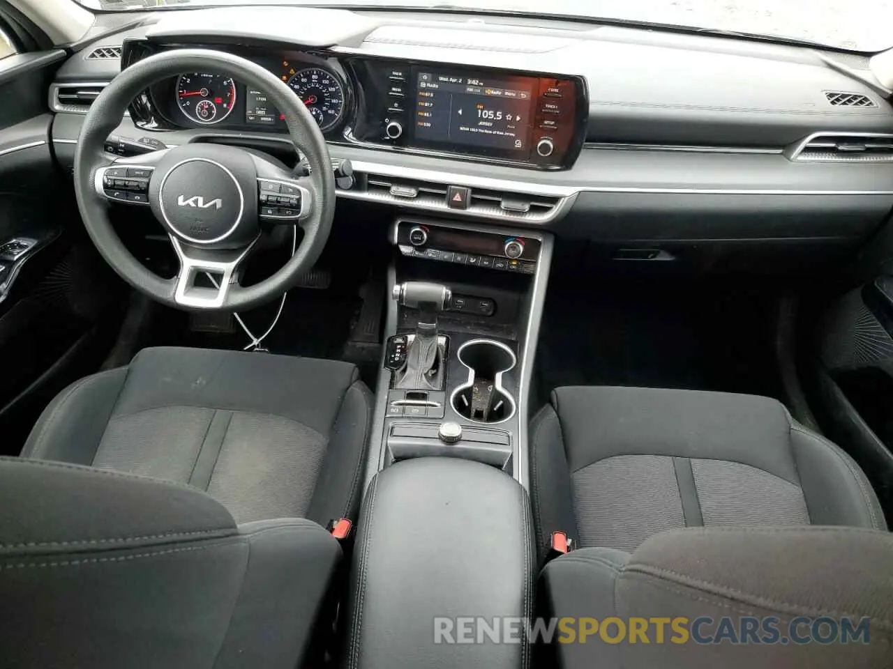 8 fotografías del automóvil dañado 5XXG14J29NG100350 KIA K5 2022