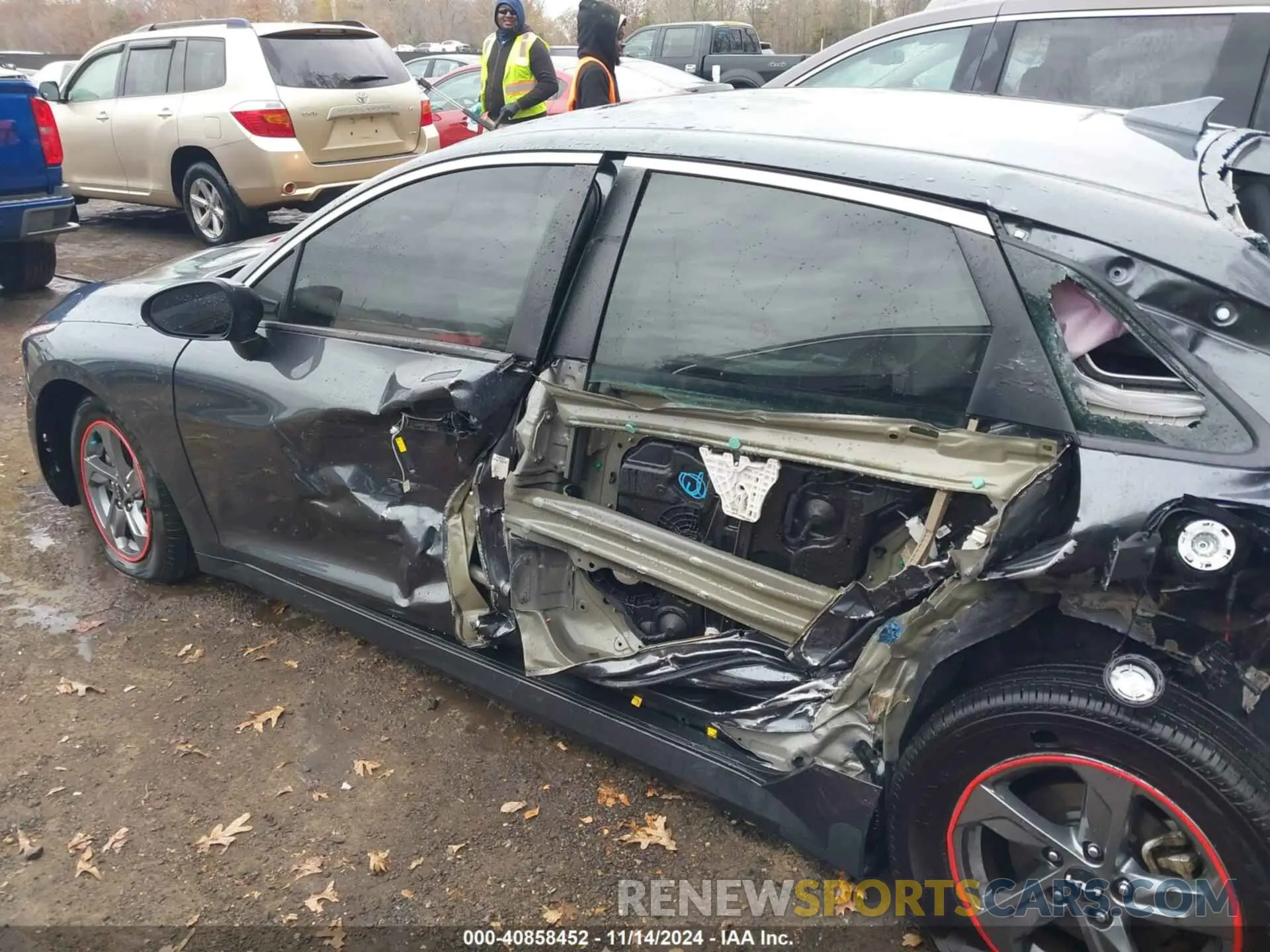 14 fotografías del automóvil dañado 5XXG14J29NG103457 KIA K5 2022