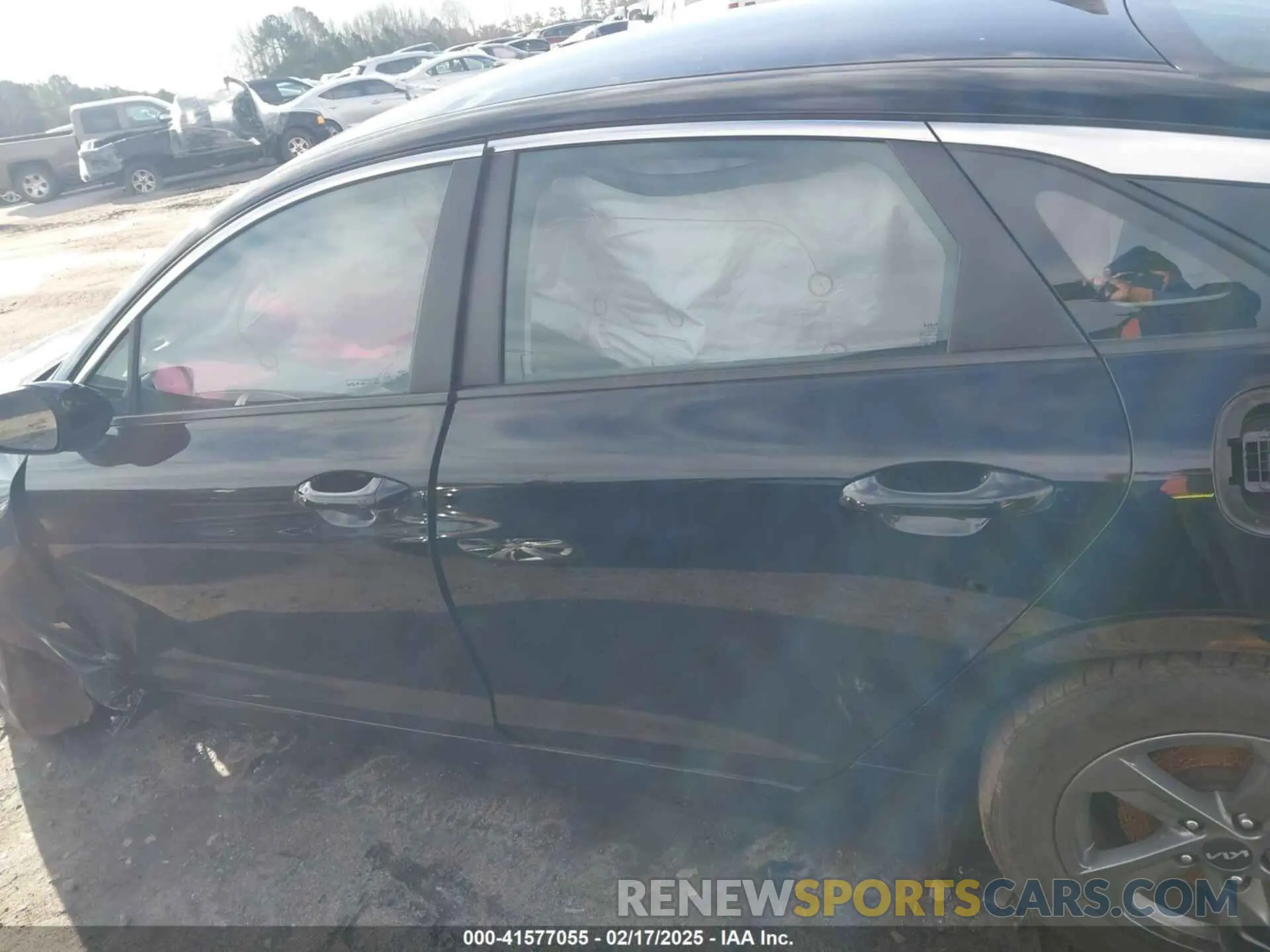 14 fotografías del automóvil dañado 5XXG14J29NG114622 KIA K5 2022