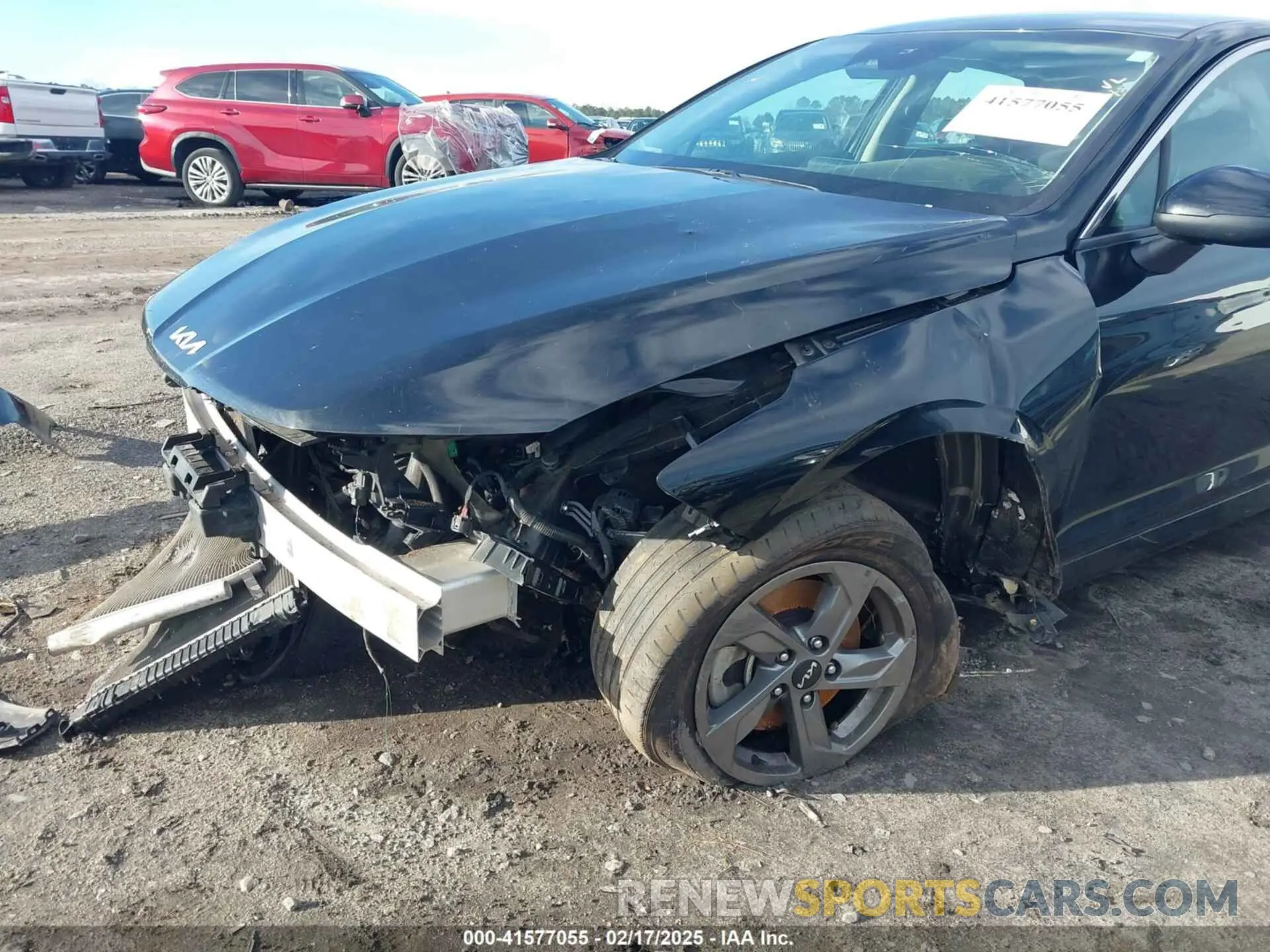 6 fotografías del automóvil dañado 5XXG14J29NG114622 KIA K5 2022