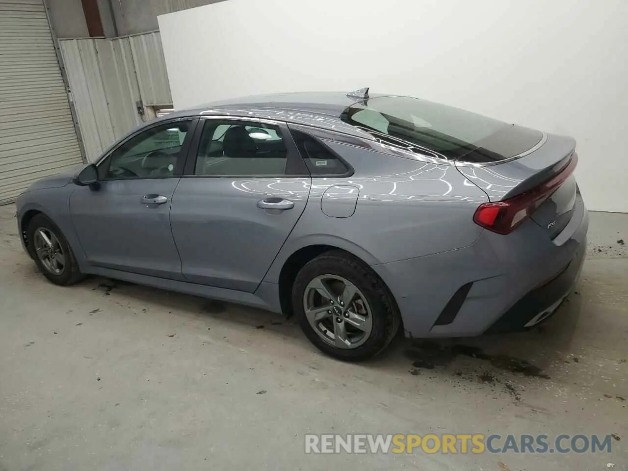 2 fotografías del automóvil dañado 5XXG14J29NG144400 KIA K5 2022