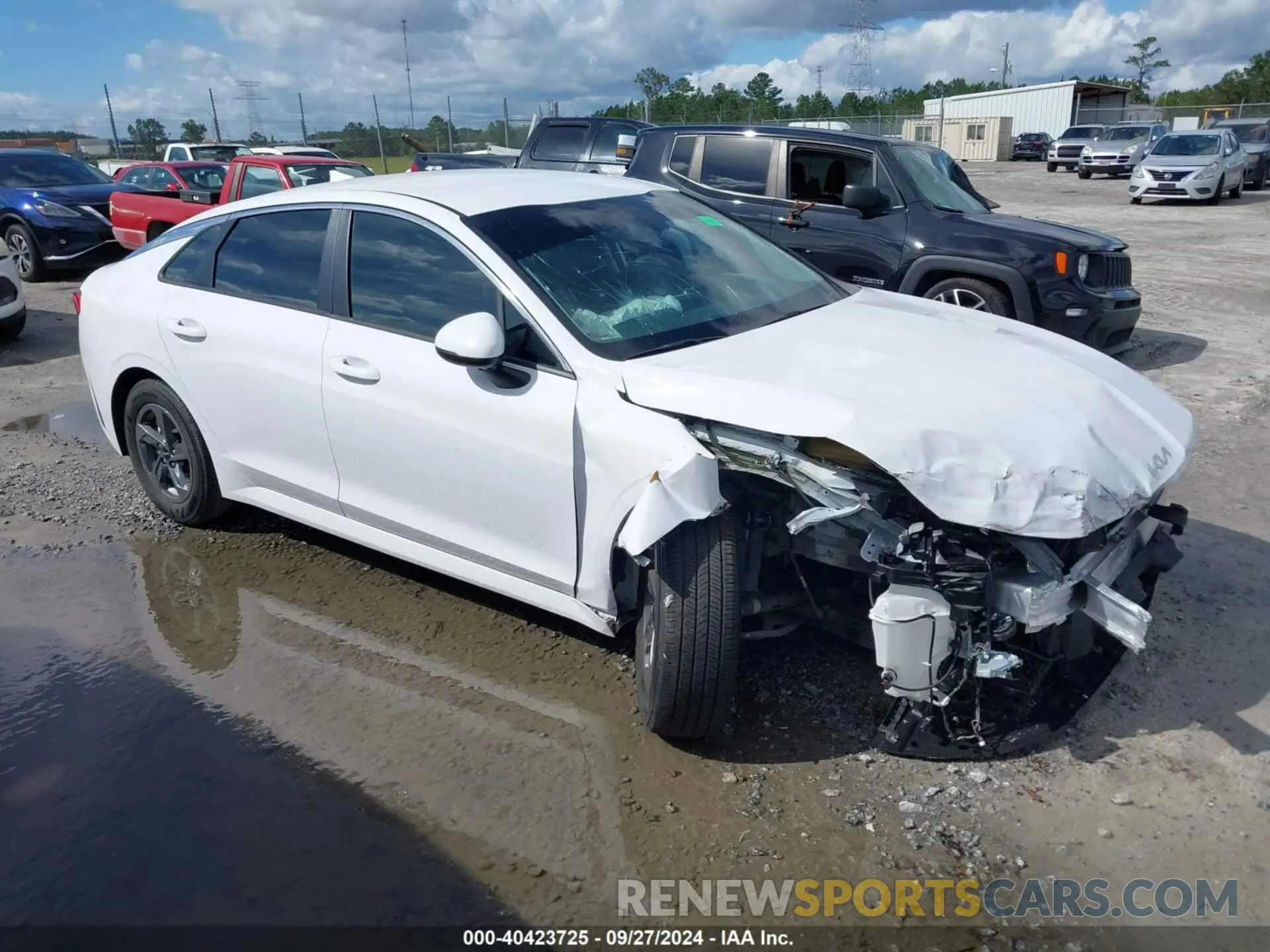 12 fotografías del automóvil dañado 5XXG24J20NG108463 KIA K5 2022