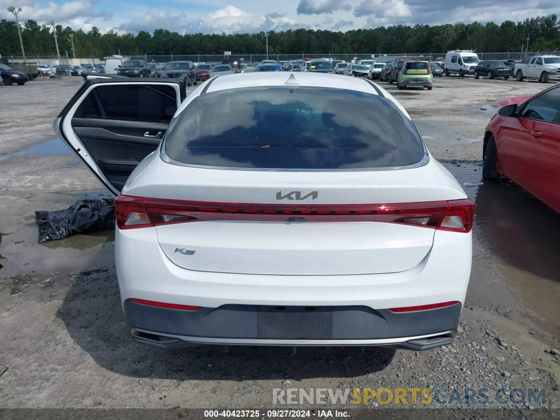 15 fotografías del automóvil dañado 5XXG24J20NG108463 KIA K5 2022
