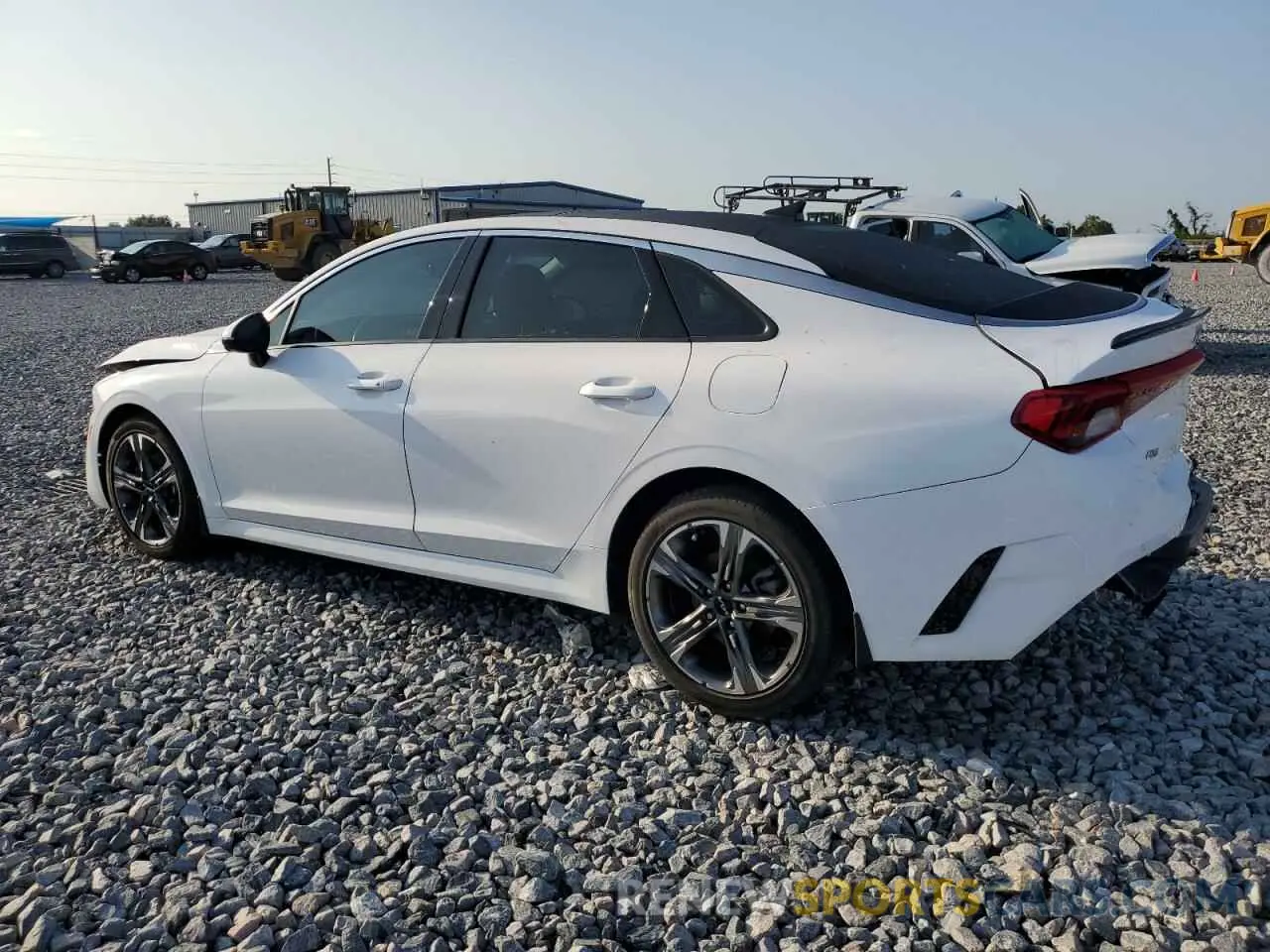 2 fotografías del automóvil dañado 5XXG34J28NG102830 KIA K5 2022