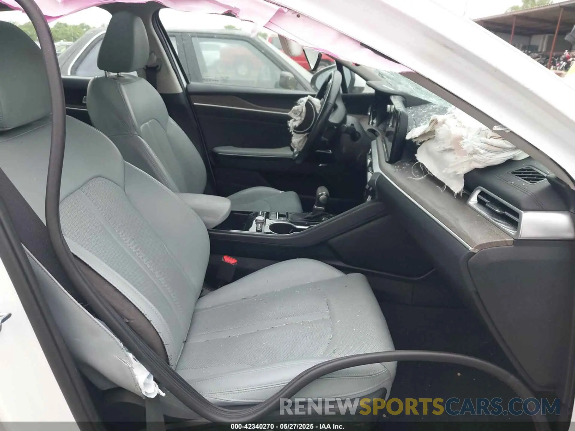 5 fotografías del automóvil dañado 5XXG34J28NG105792 KIA K5 2022