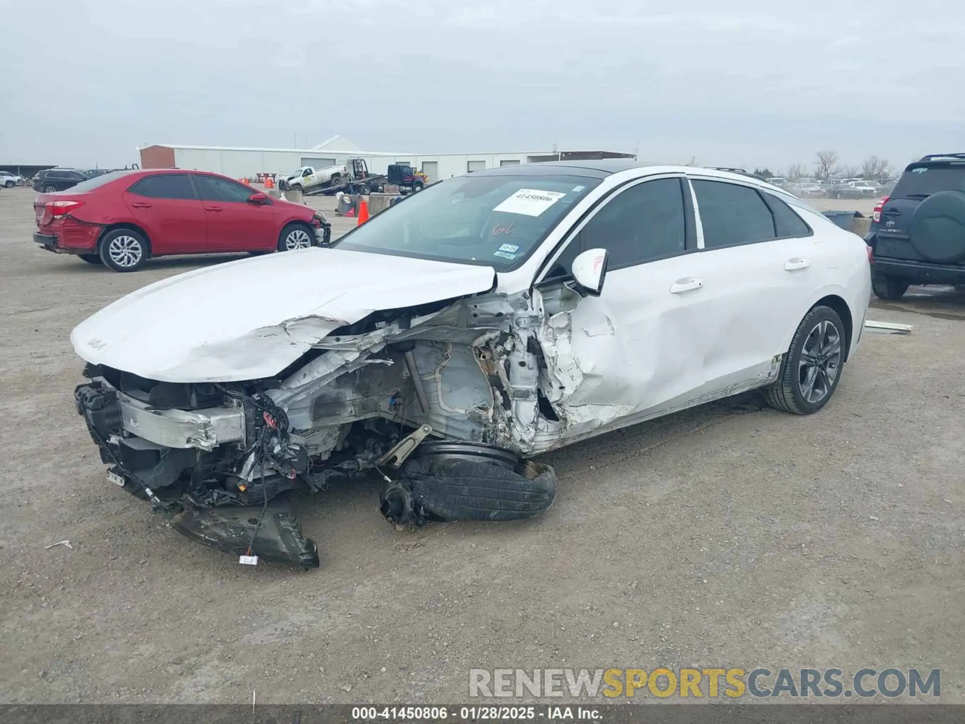 2 fotografías del automóvil dañado 5XXG34J28NG123726 KIA K5 2022