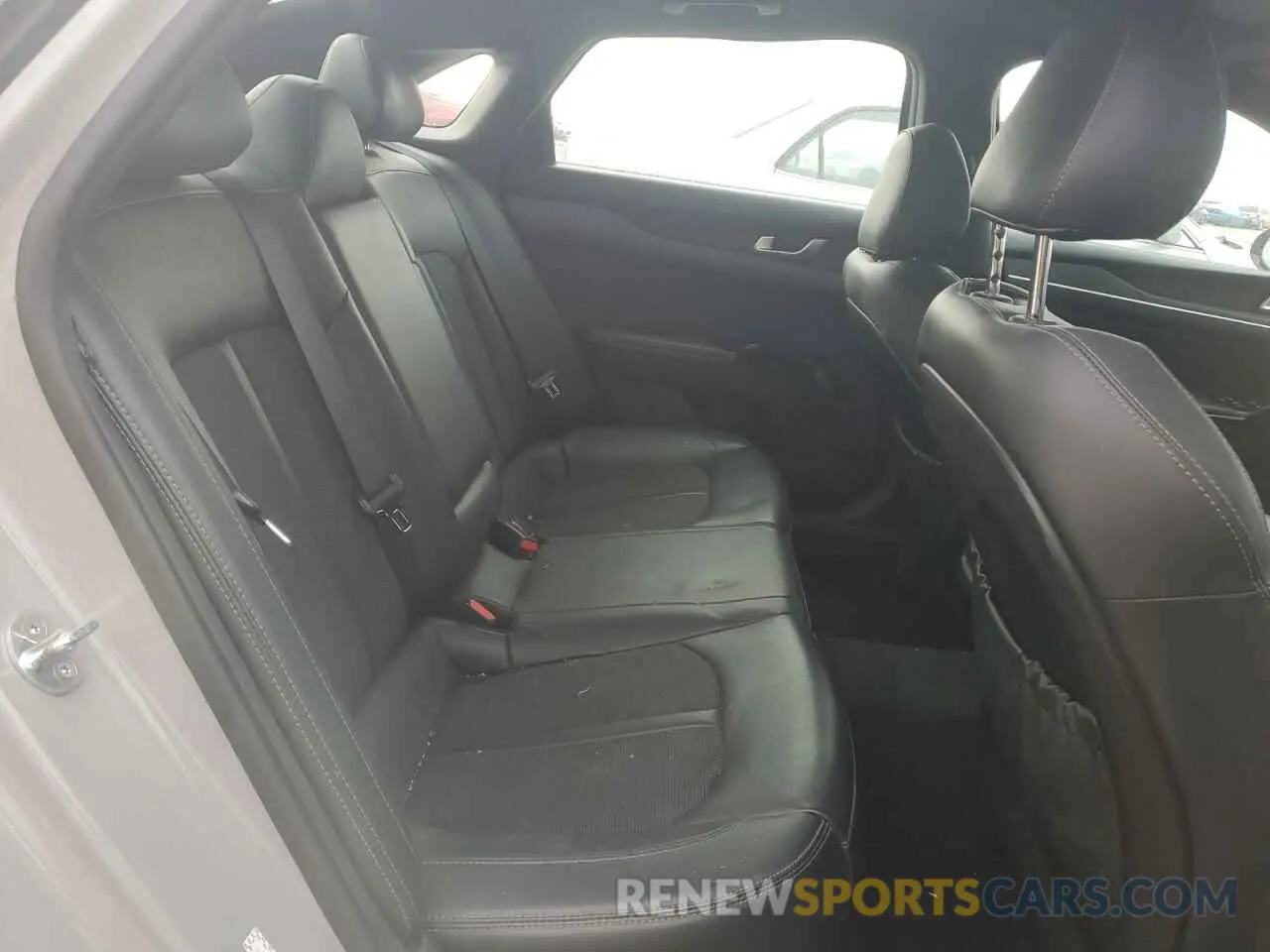 10 fotografías del automóvil dañado 5XXG64J20NG108998 KIA K5 2022