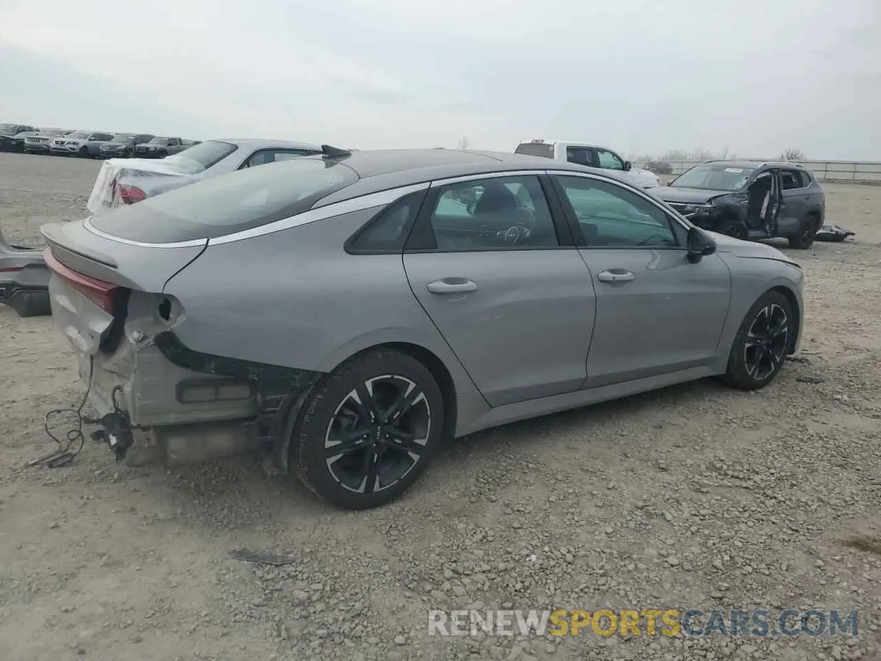 3 fotografías del automóvil dañado 5XXG64J20NG108998 KIA K5 2022