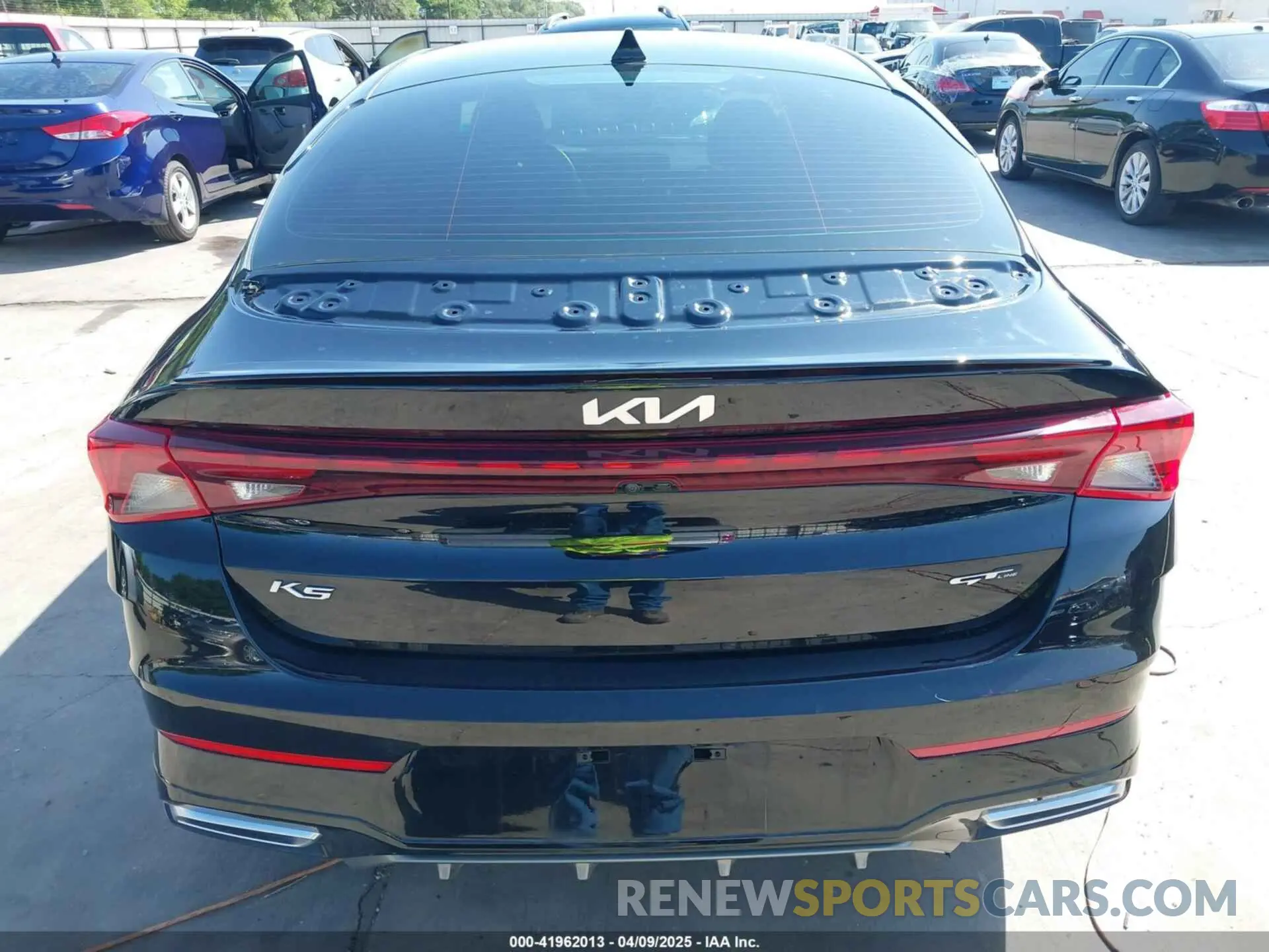 17 fotografías del automóvil dañado 5XXG64J20NG119032 KIA K5 2022