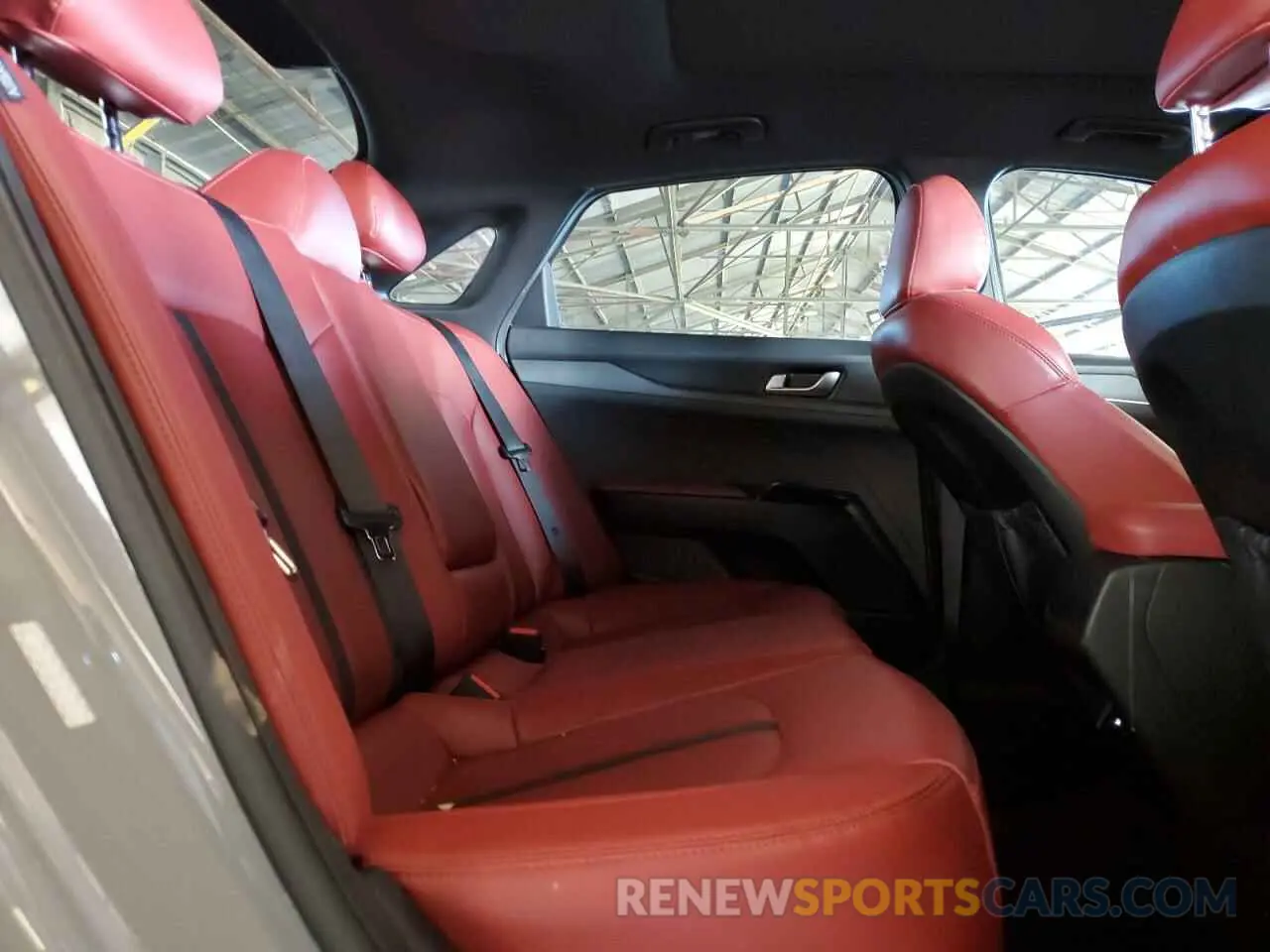 11 fotografías del automóvil dañado 5XXG64J20NG119080 KIA K5 2022