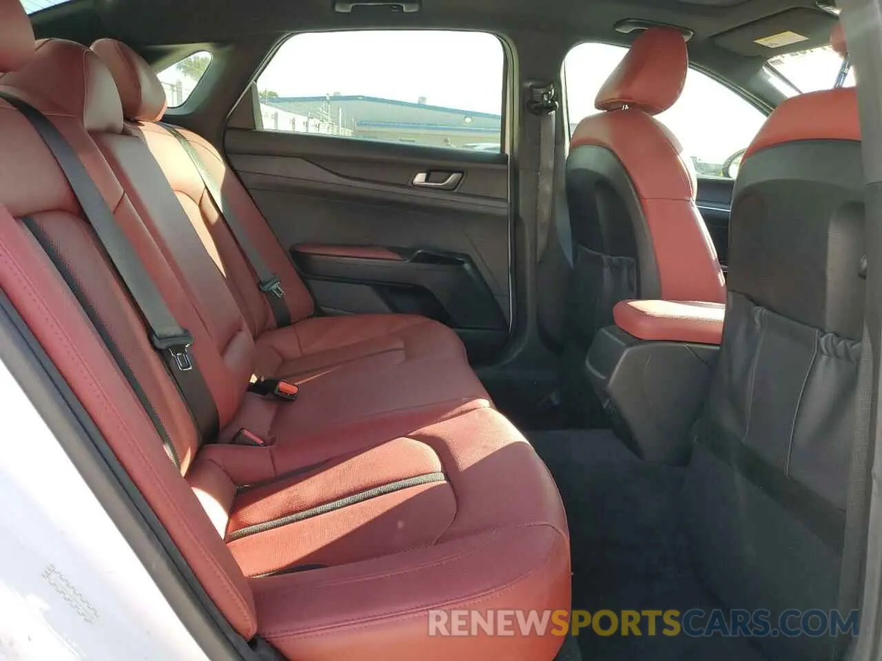 11 fotografías del automóvil dañado 5XXG64J20NG130533 KIA K5 2022