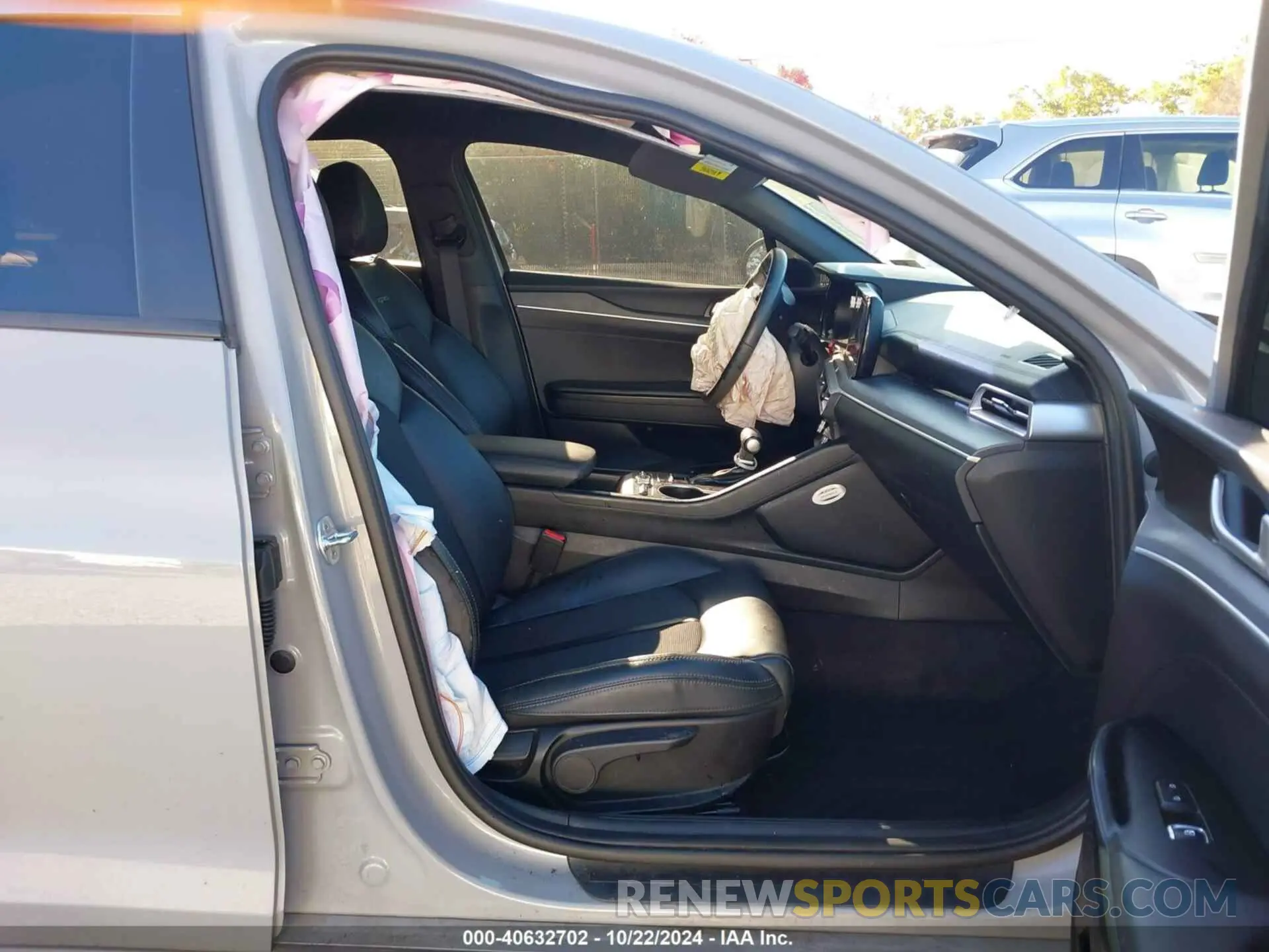 5 fotografías del automóvil dañado 5XXG64J20NG159854 KIA K5 2022
