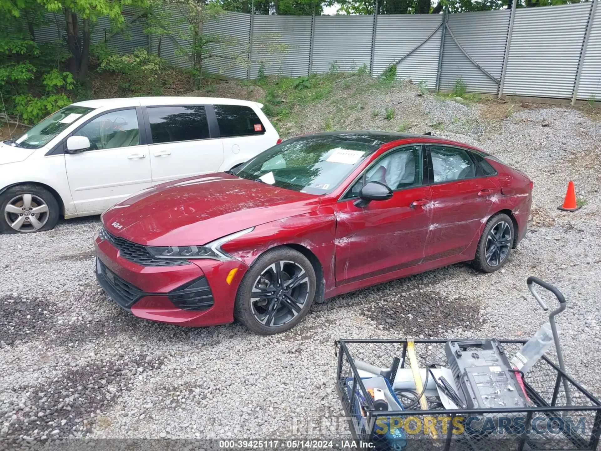 2 fotografías del automóvil dañado 5XXG64J21NG096098 KIA K5 2022