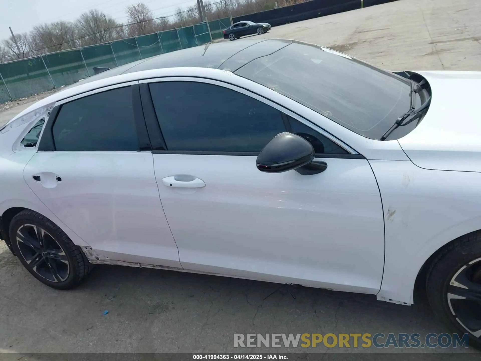 14 fotografías del automóvil dañado 5XXG64J21NG098563 KIA K5 2022