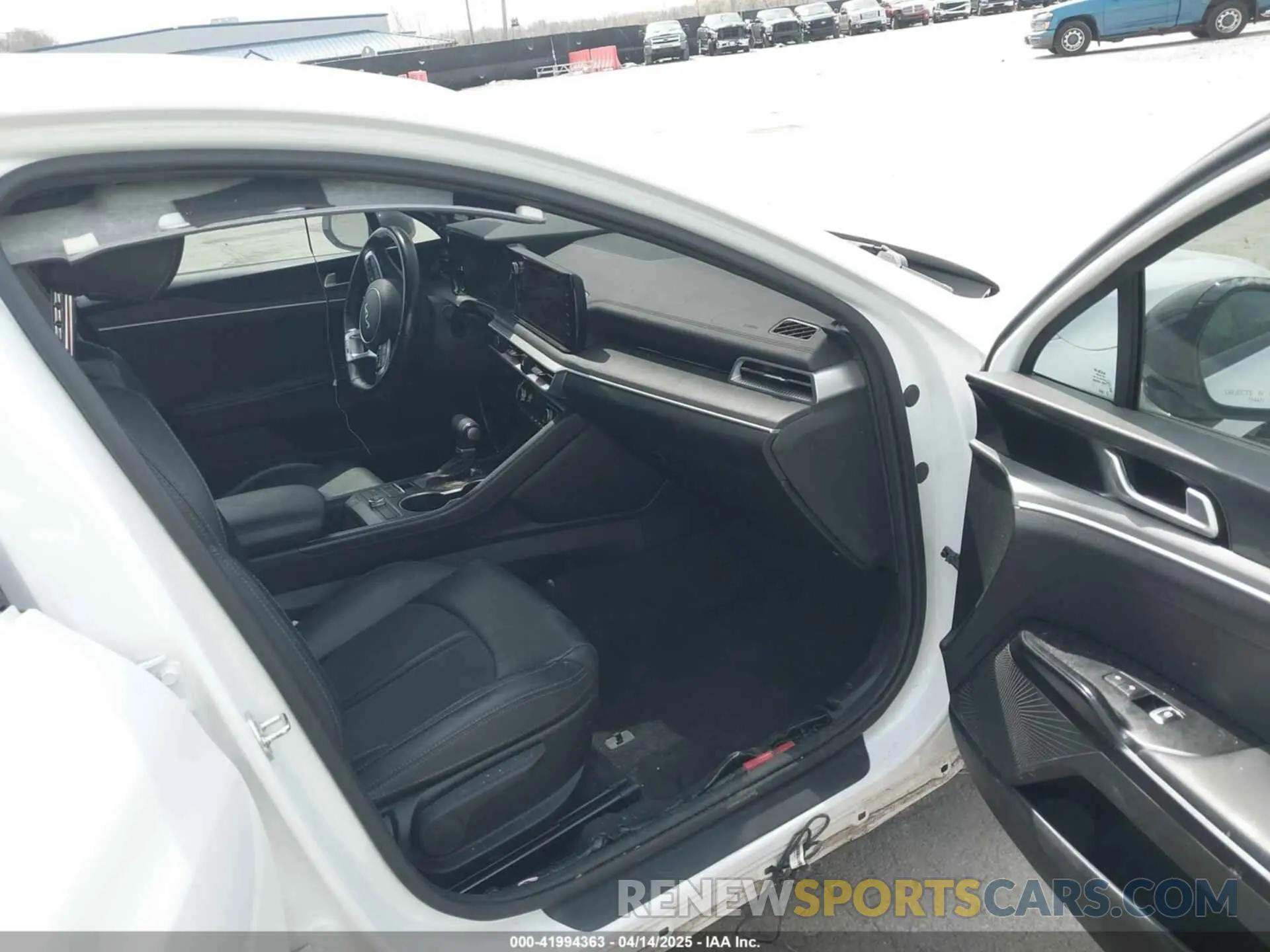 5 fotografías del automóvil dañado 5XXG64J21NG098563 KIA K5 2022
