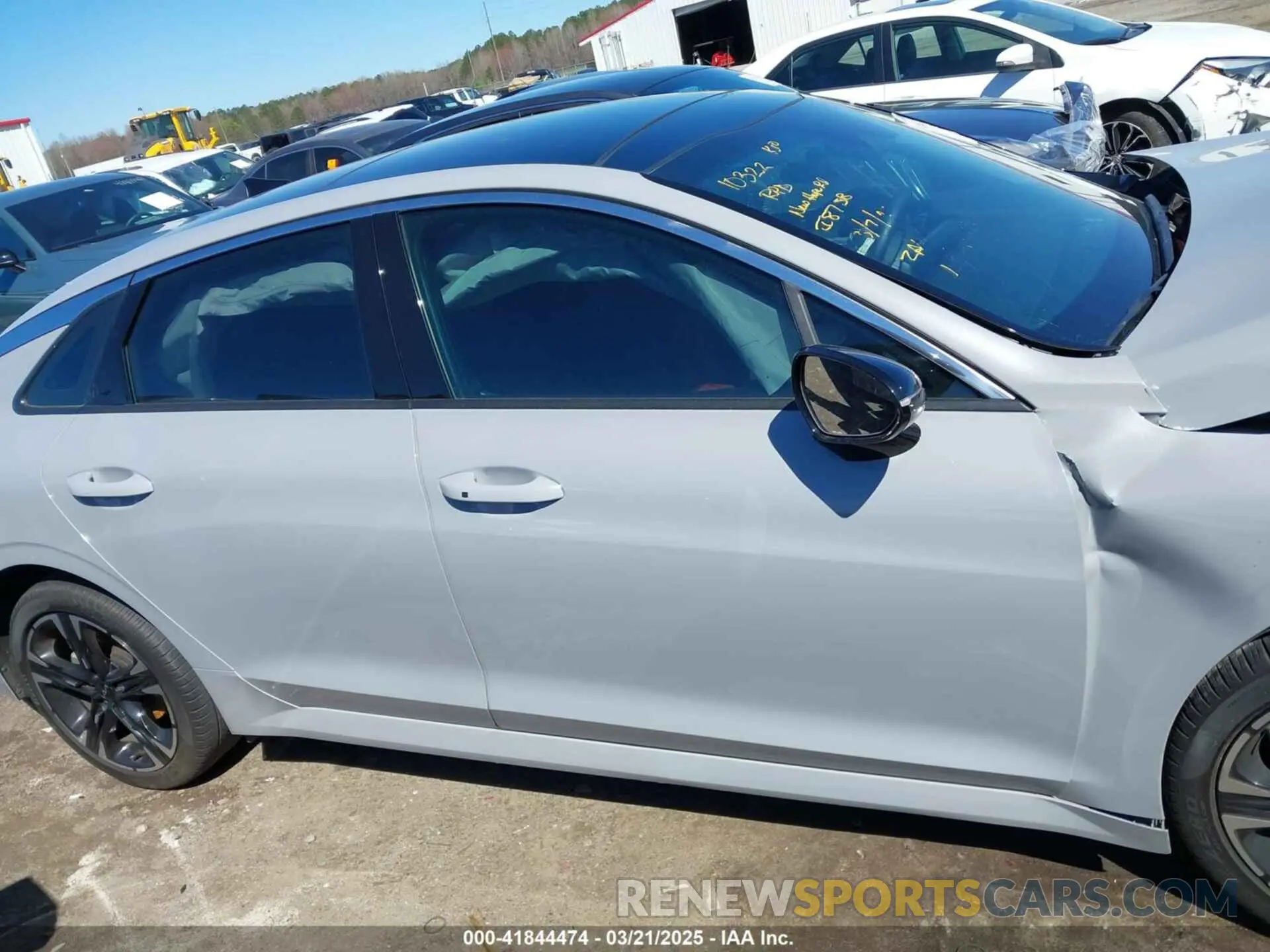 14 fotografías del automóvil dañado 5XXG64J21NG116575 KIA K5 2022