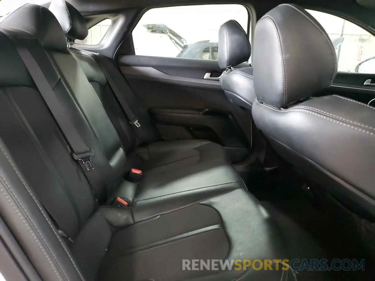10 fotografías del automóvil dañado 5XXG64J21NG125096 KIA K5 2022