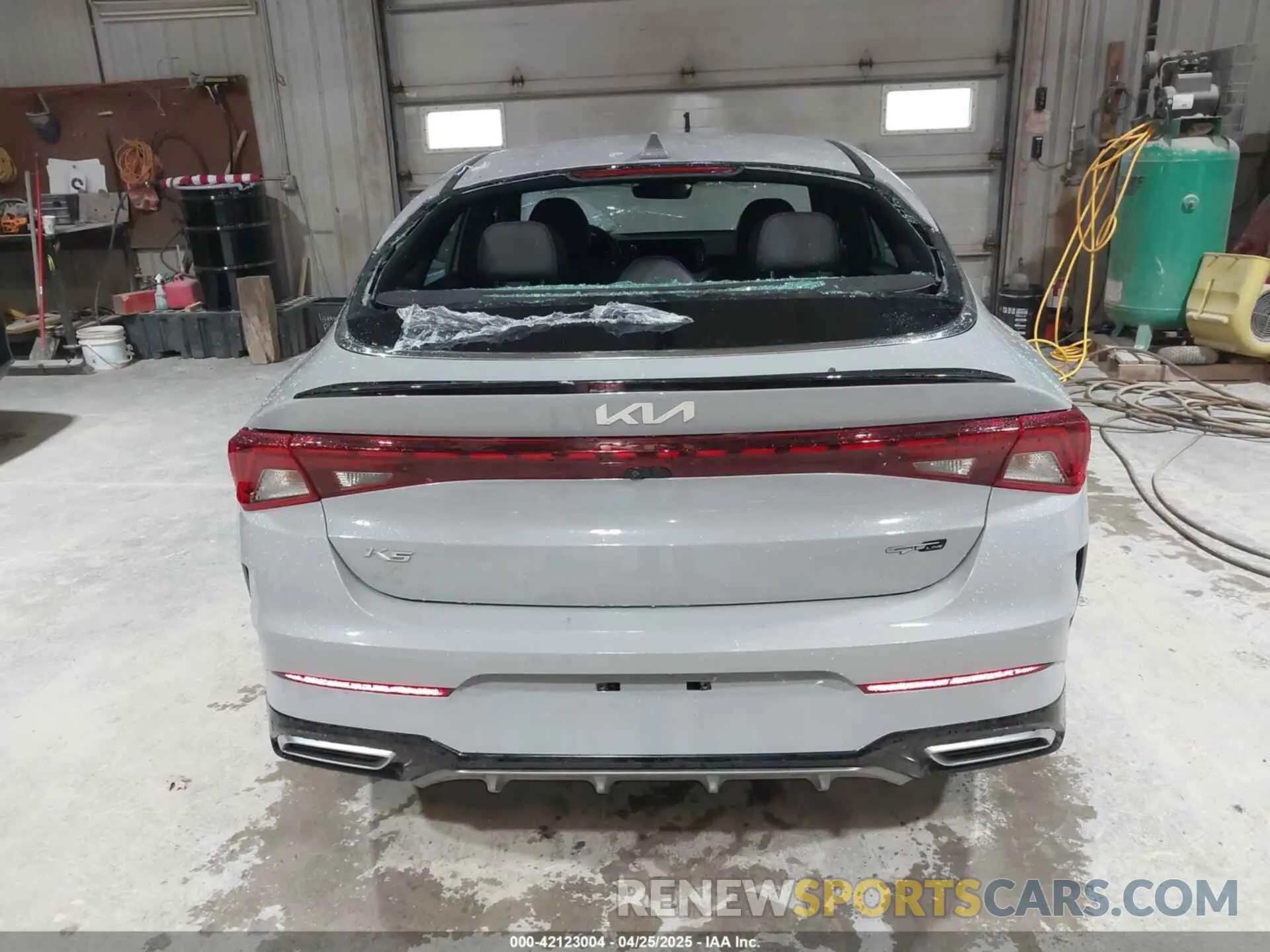 16 fotografías del automóvil dañado 5XXG64J21NG154551 KIA K5 2022