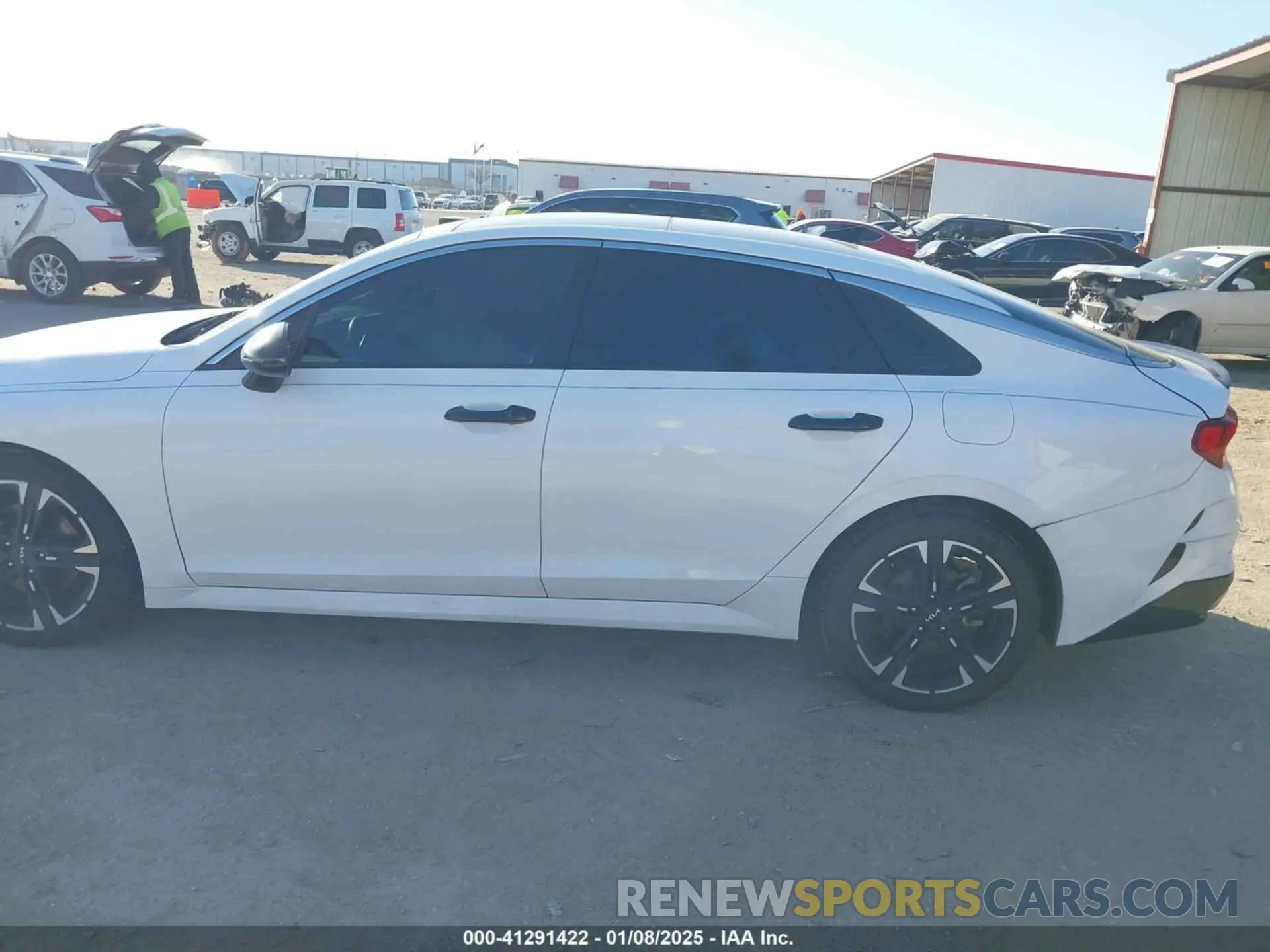 14 fotografías del automóvil dañado 5XXG64J23NG089623 KIA K5 2022
