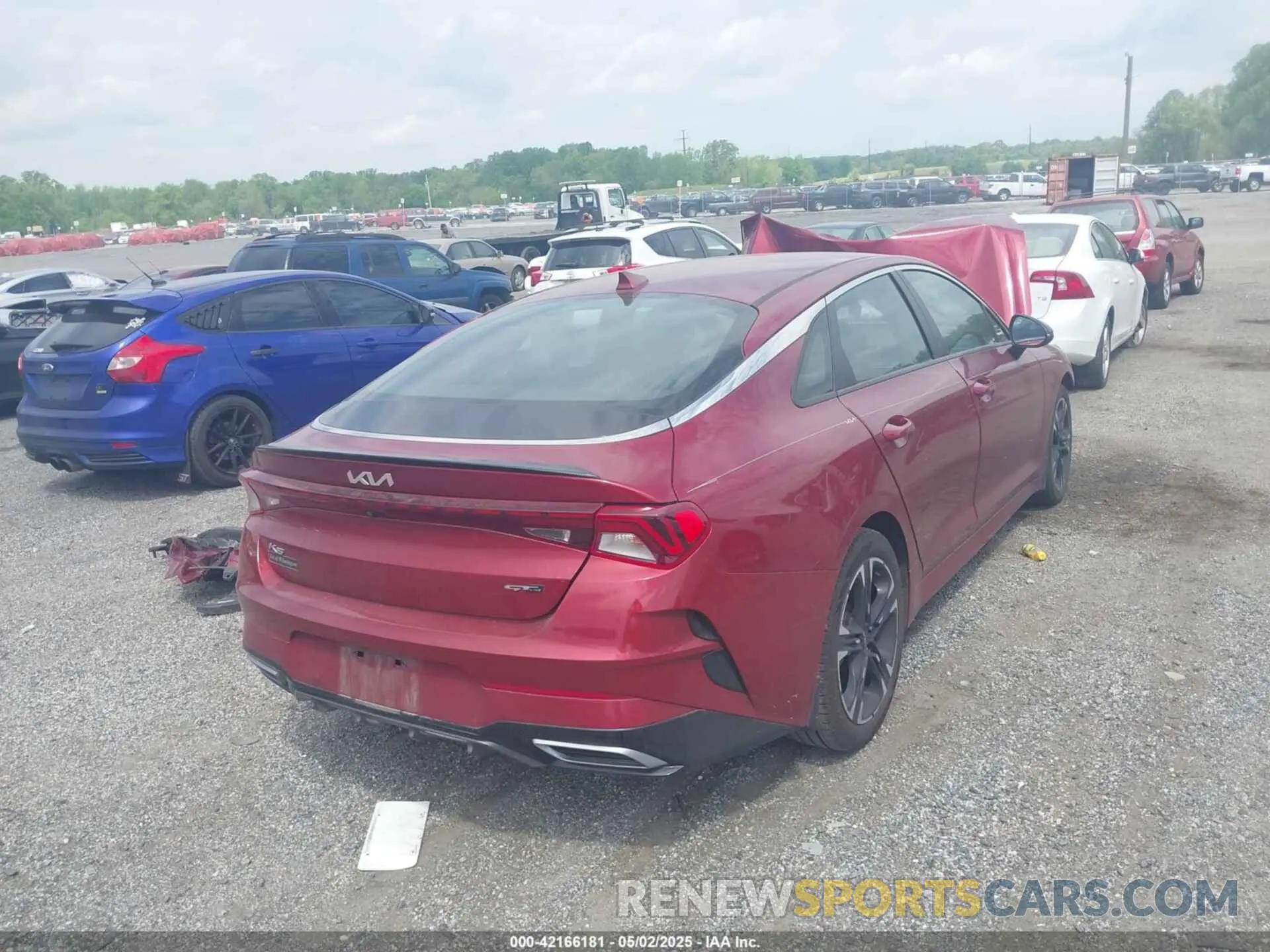 4 fotografías del automóvil dañado 5XXG64J23NG104072 KIA K5 2022