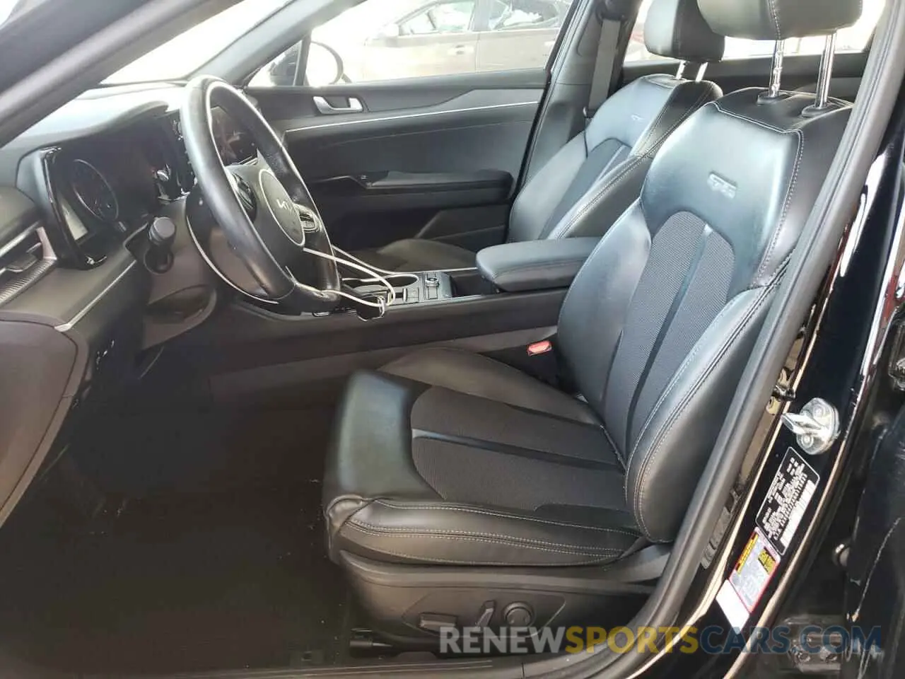 7 fotografías del automóvil dañado 5XXG64J24NG115825 KIA K5 2022