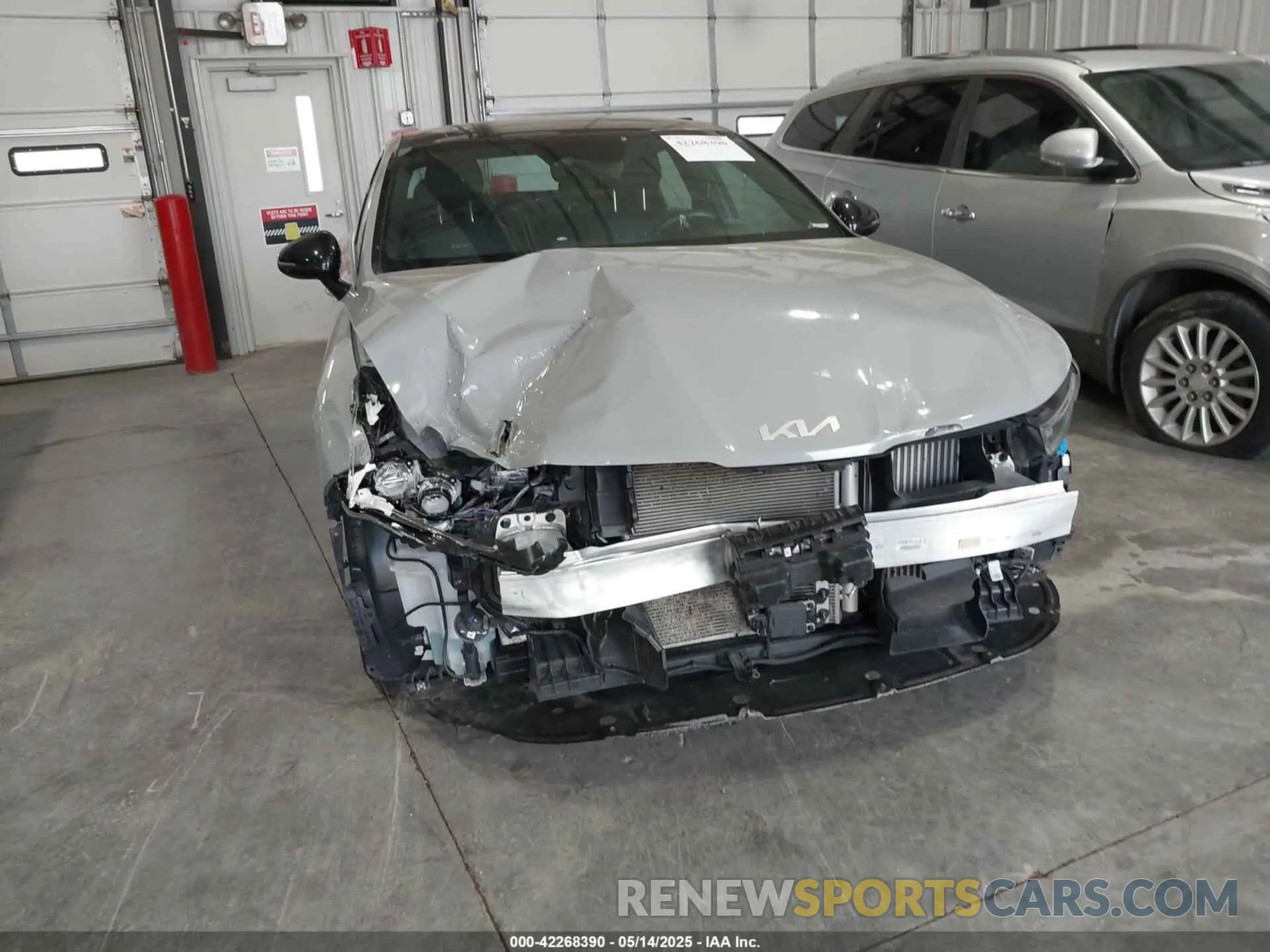 6 fotografías del automóvil dañado 5XXG64J25NG110049 KIA K5 2022