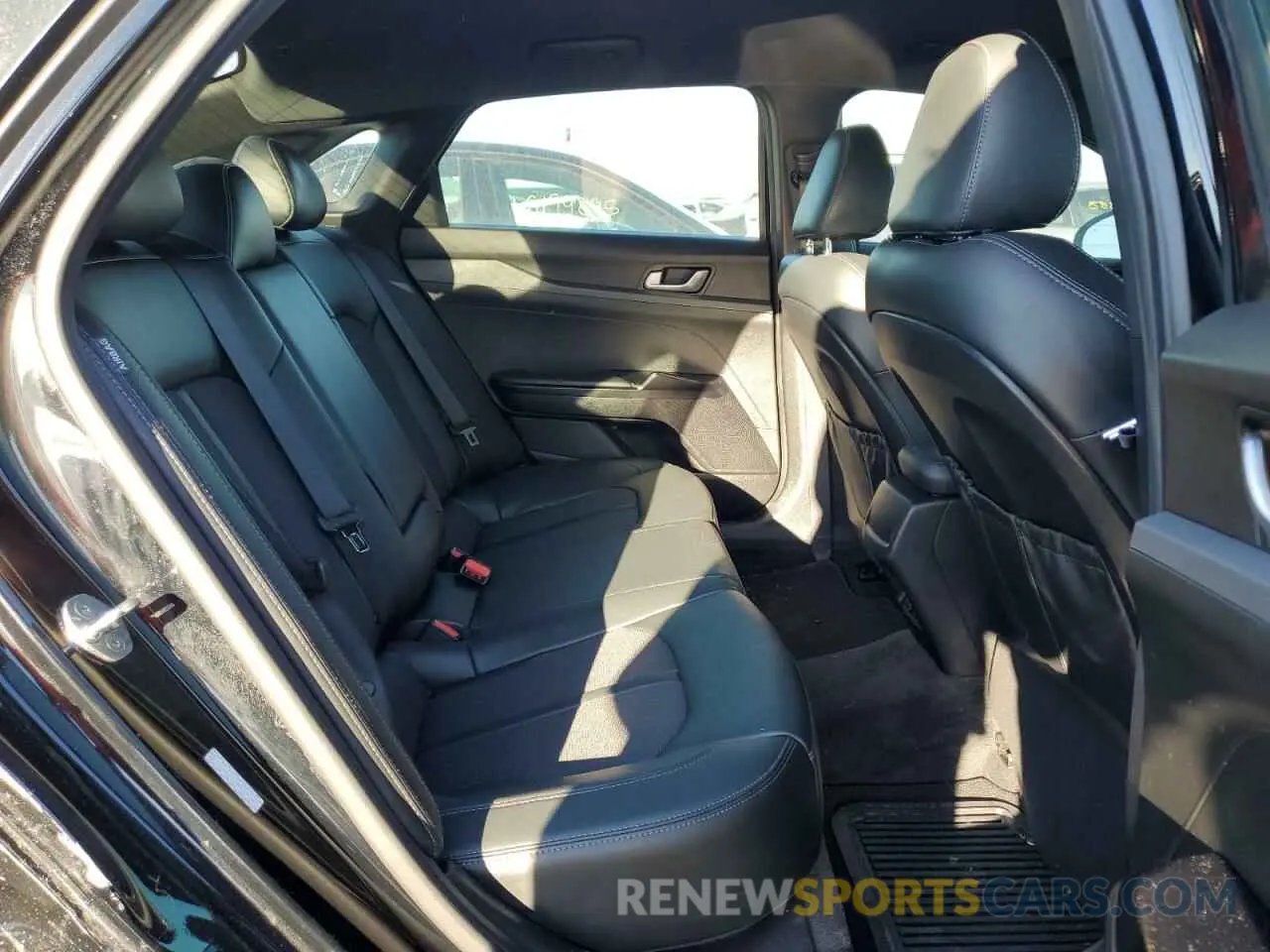 10 fotografías del automóvil dañado 5XXG64J25NG145383 KIA K5 2022