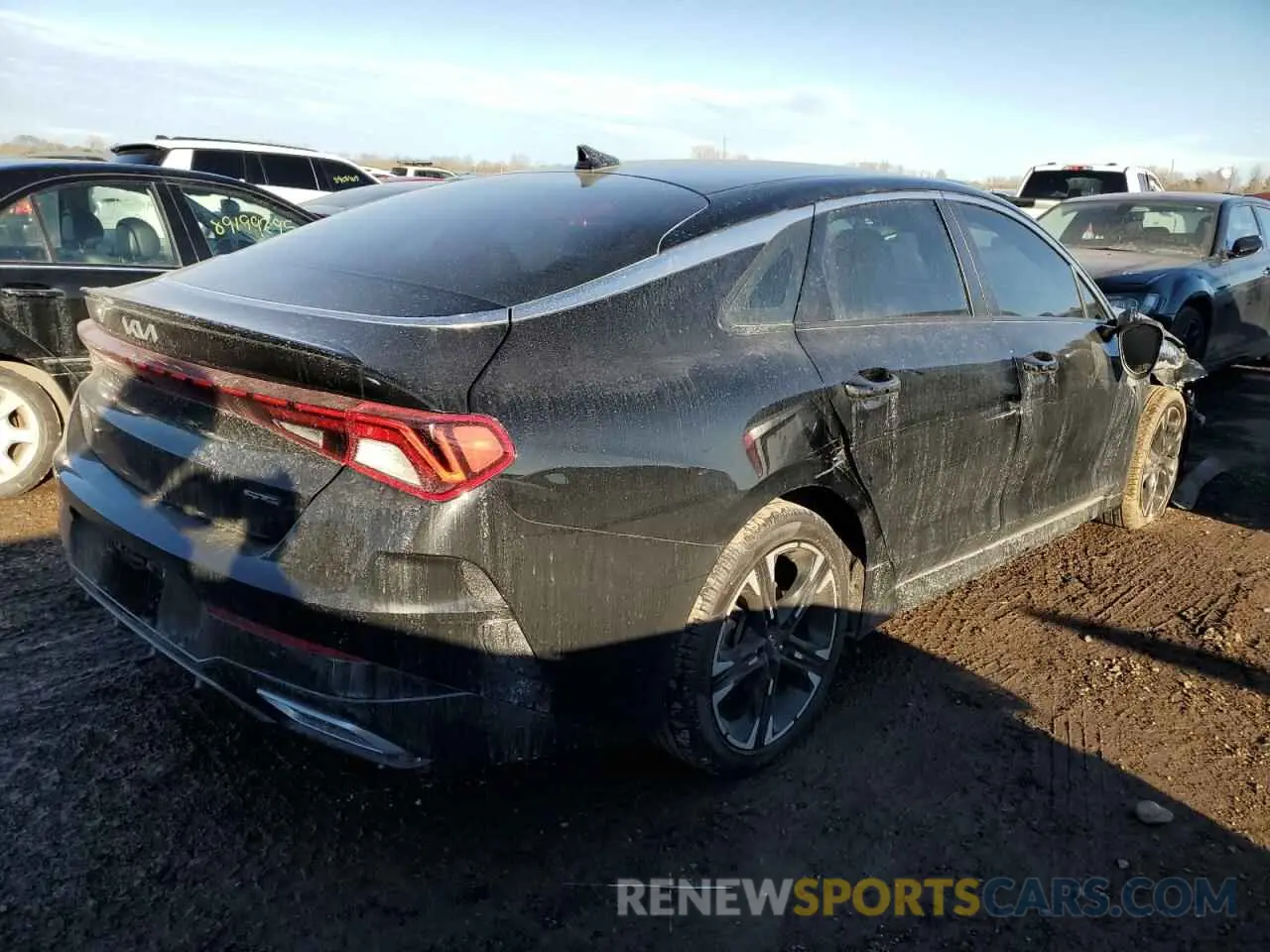 3 fotografías del automóvil dañado 5XXG64J25NG145383 KIA K5 2022