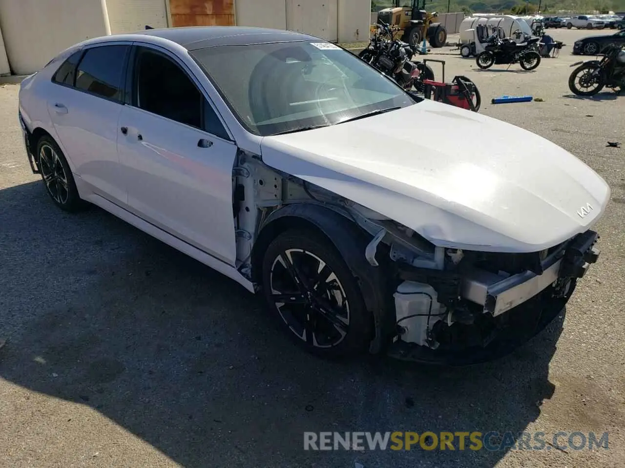 4 fotografías del automóvil dañado 5XXG64J26NG092158 KIA K5 2022