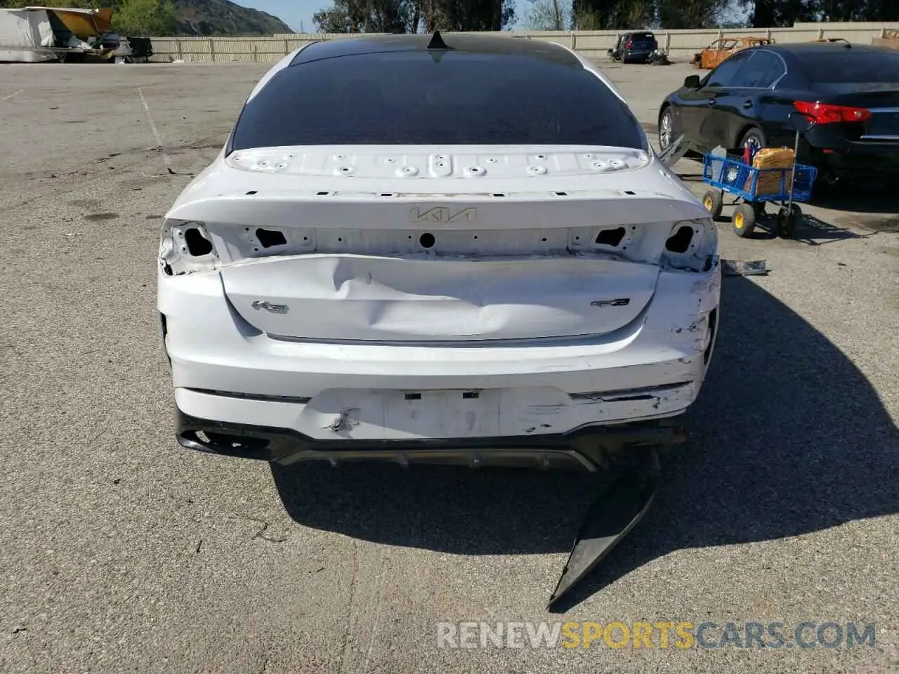 6 fotografías del automóvil dañado 5XXG64J26NG092158 KIA K5 2022