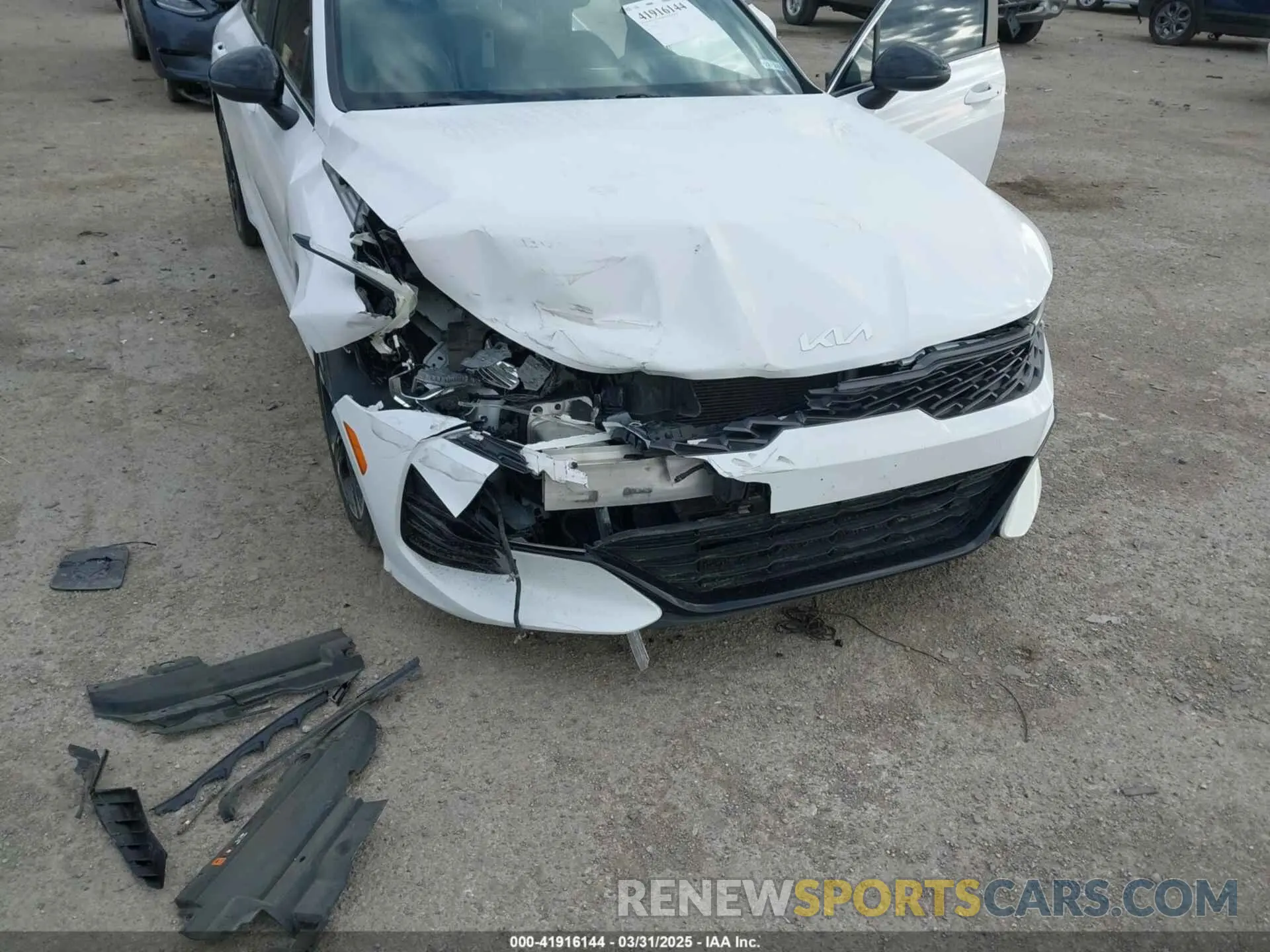 6 fotografías del automóvil dañado 5XXG64J26NG105409 KIA K5 2022