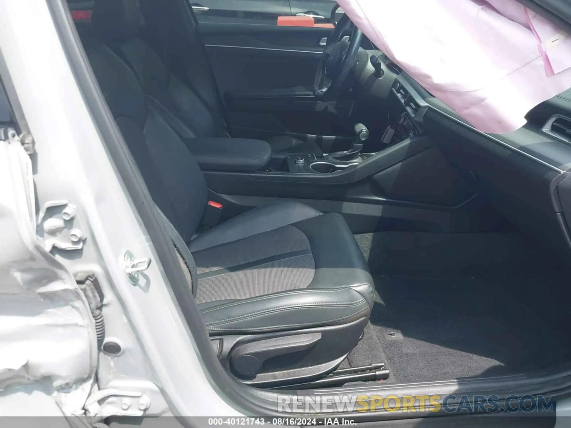 5 fotografías del automóvil dañado 5XXG64J26NG134876 KIA K5 2022