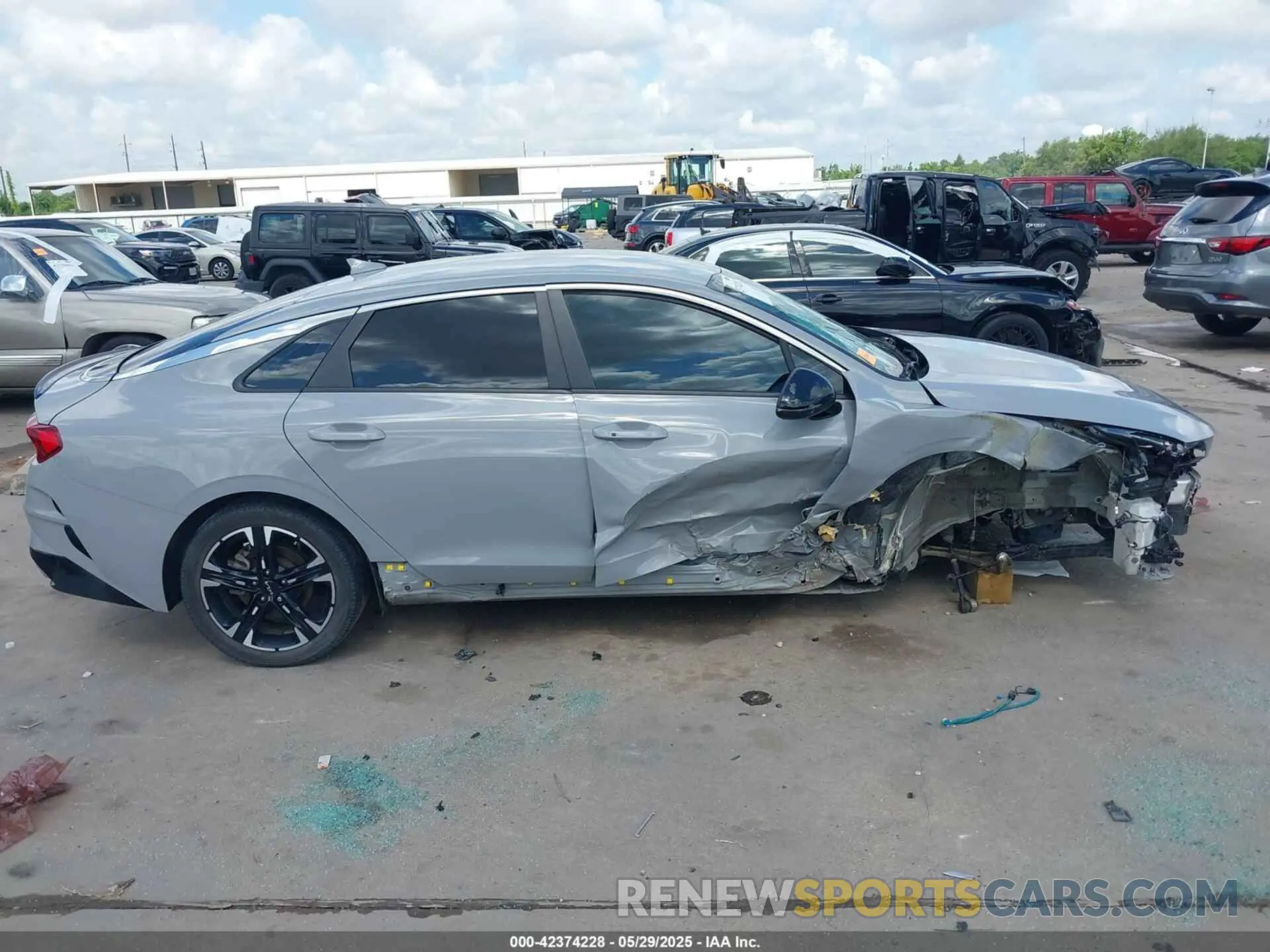 13 fotografías del automóvil dañado 5XXG64J26NG142749 KIA K5 2022