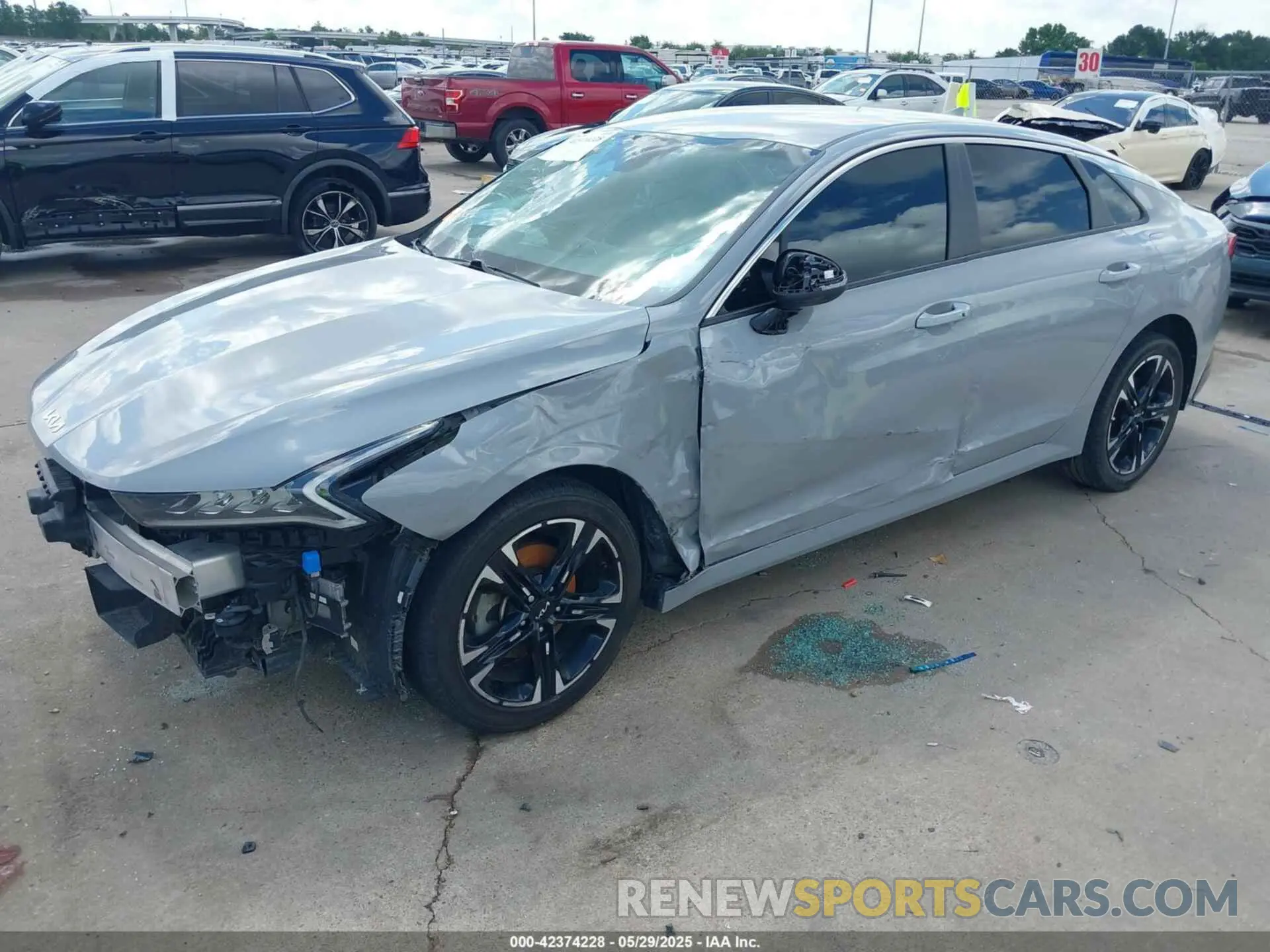 2 fotografías del automóvil dañado 5XXG64J26NG142749 KIA K5 2022