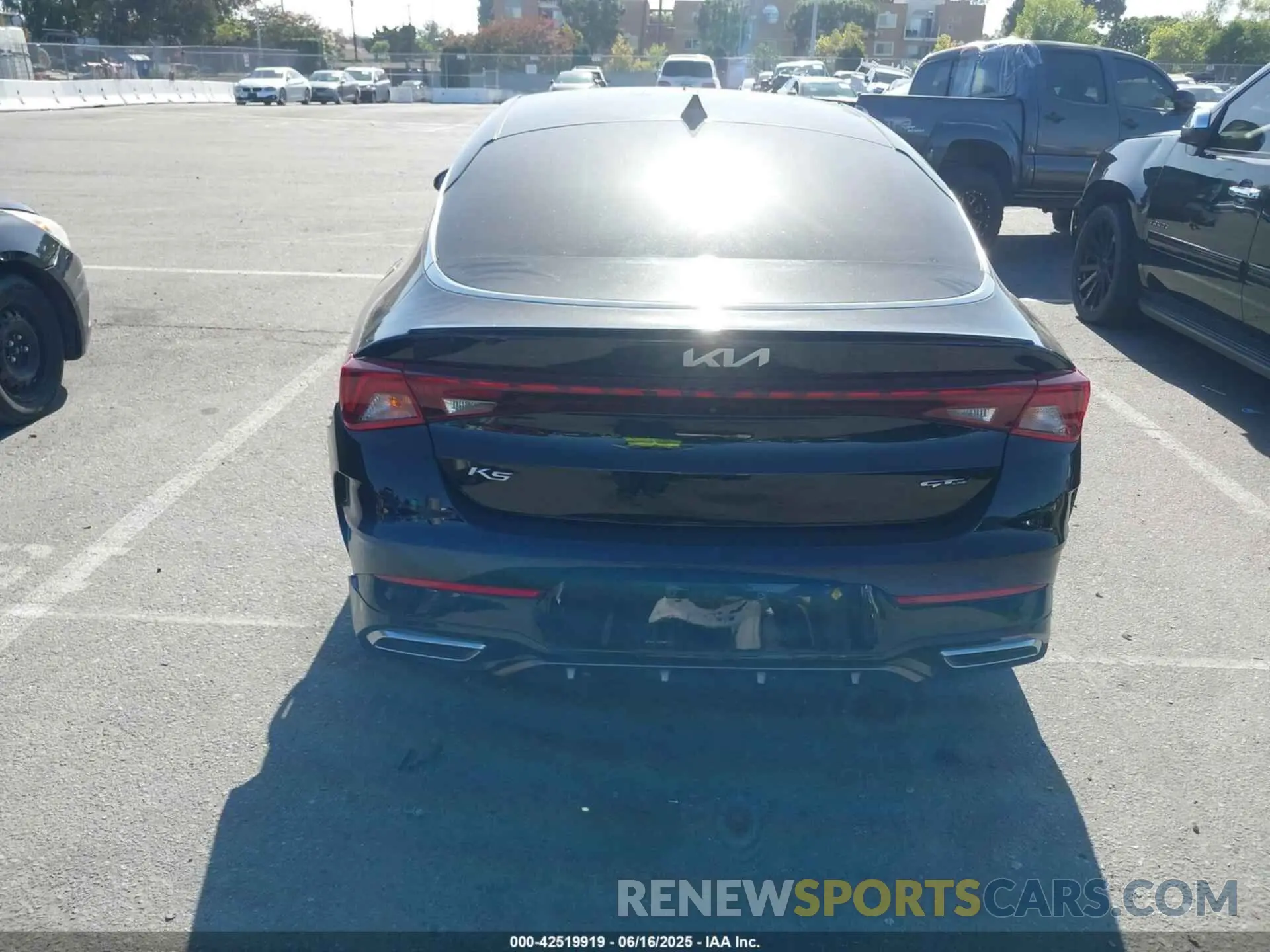 16 fotografías del automóvil dañado 5XXG64J27NG082819 KIA K5 2022