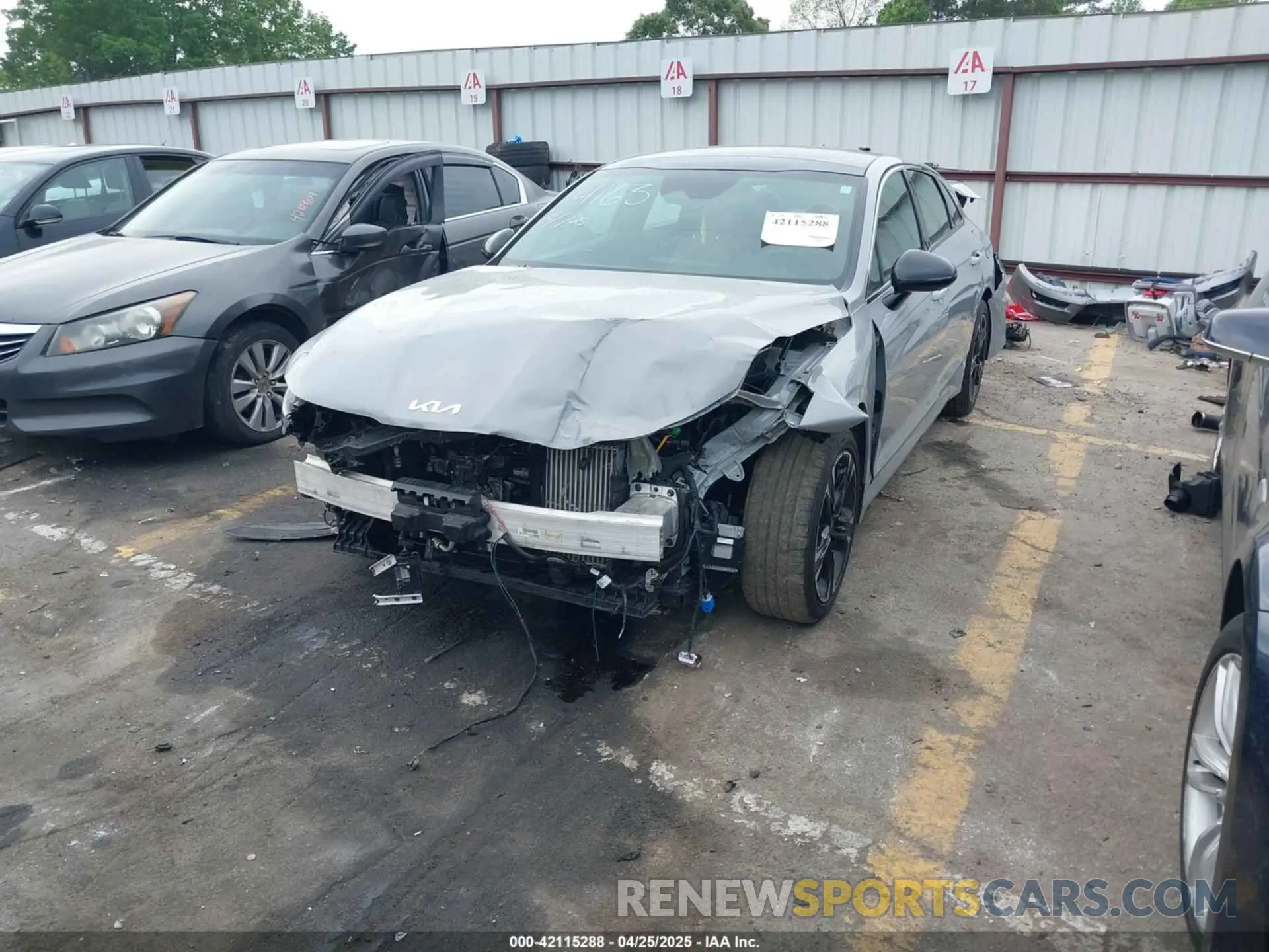 2 fotografías del automóvil dañado 5XXG64J27NG124163 KIA K5 2022
