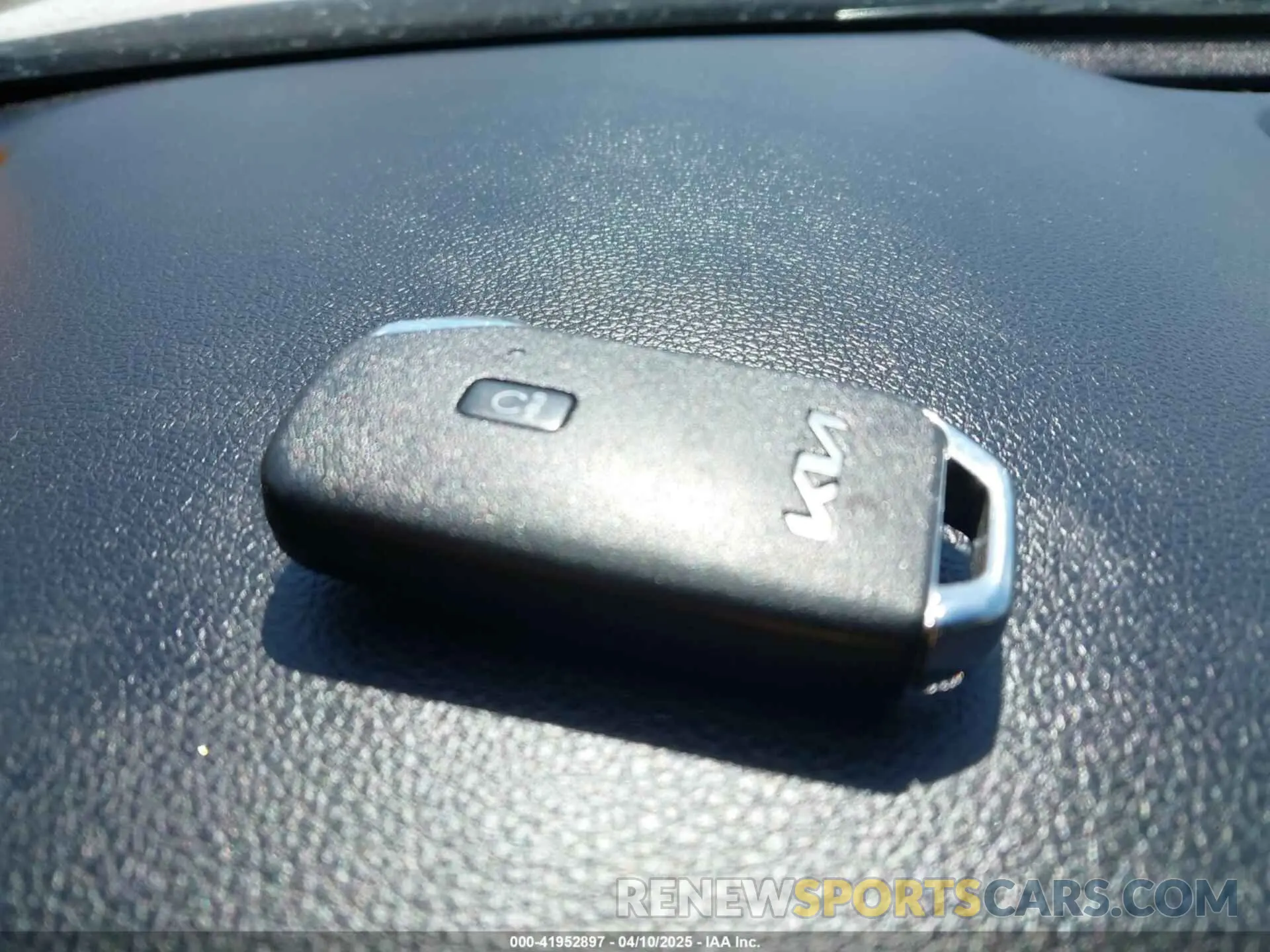 11 fotografías del automóvil dañado 5XXG64J28NG085339 KIA K5 2022