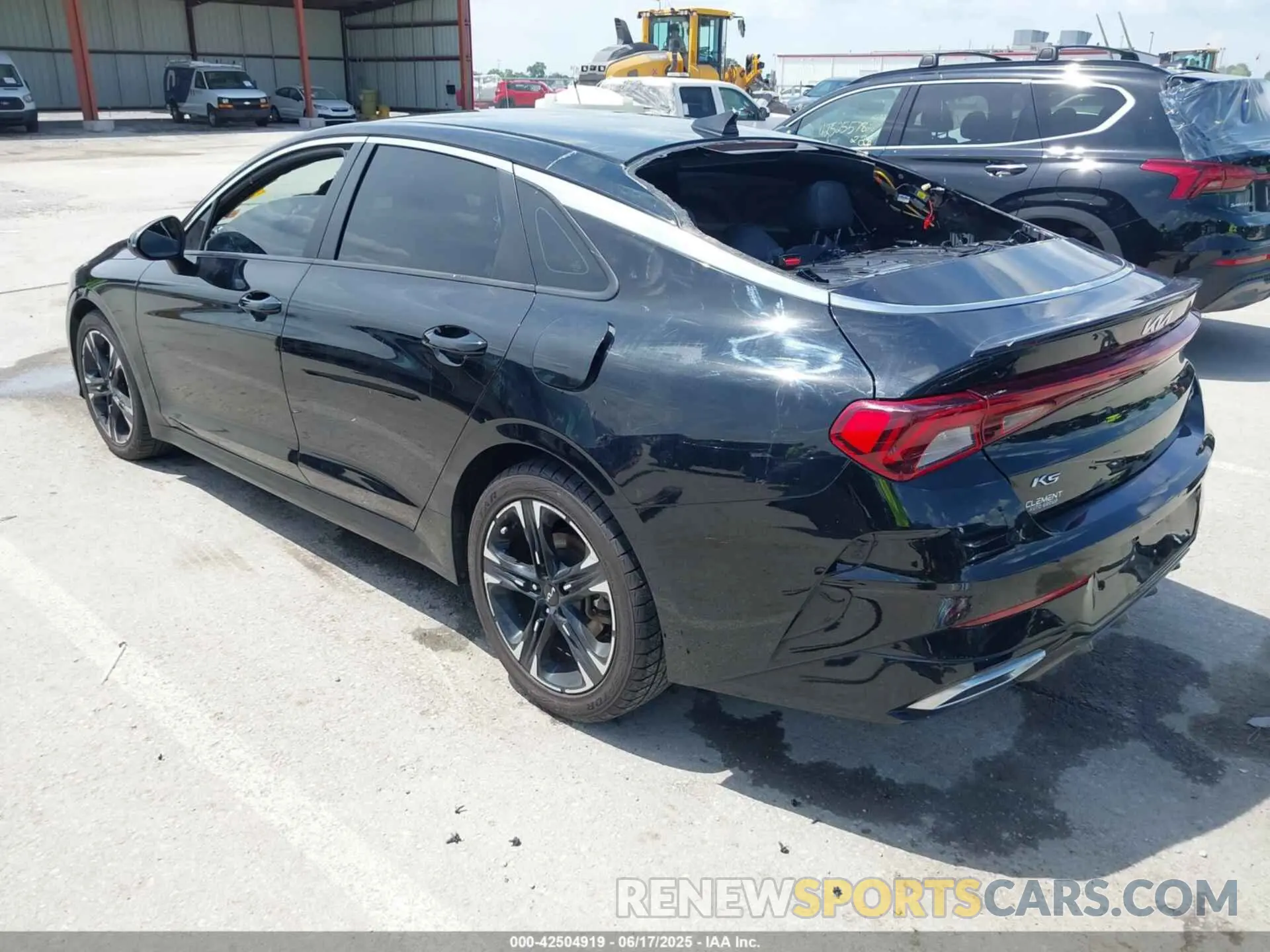 3 fotografías del automóvil dañado 5XXG64J28NG094834 KIA K5 2022
