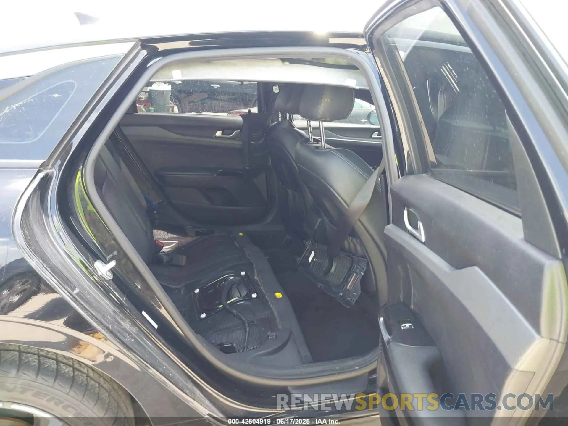 8 fotografías del automóvil dañado 5XXG64J28NG094834 KIA K5 2022