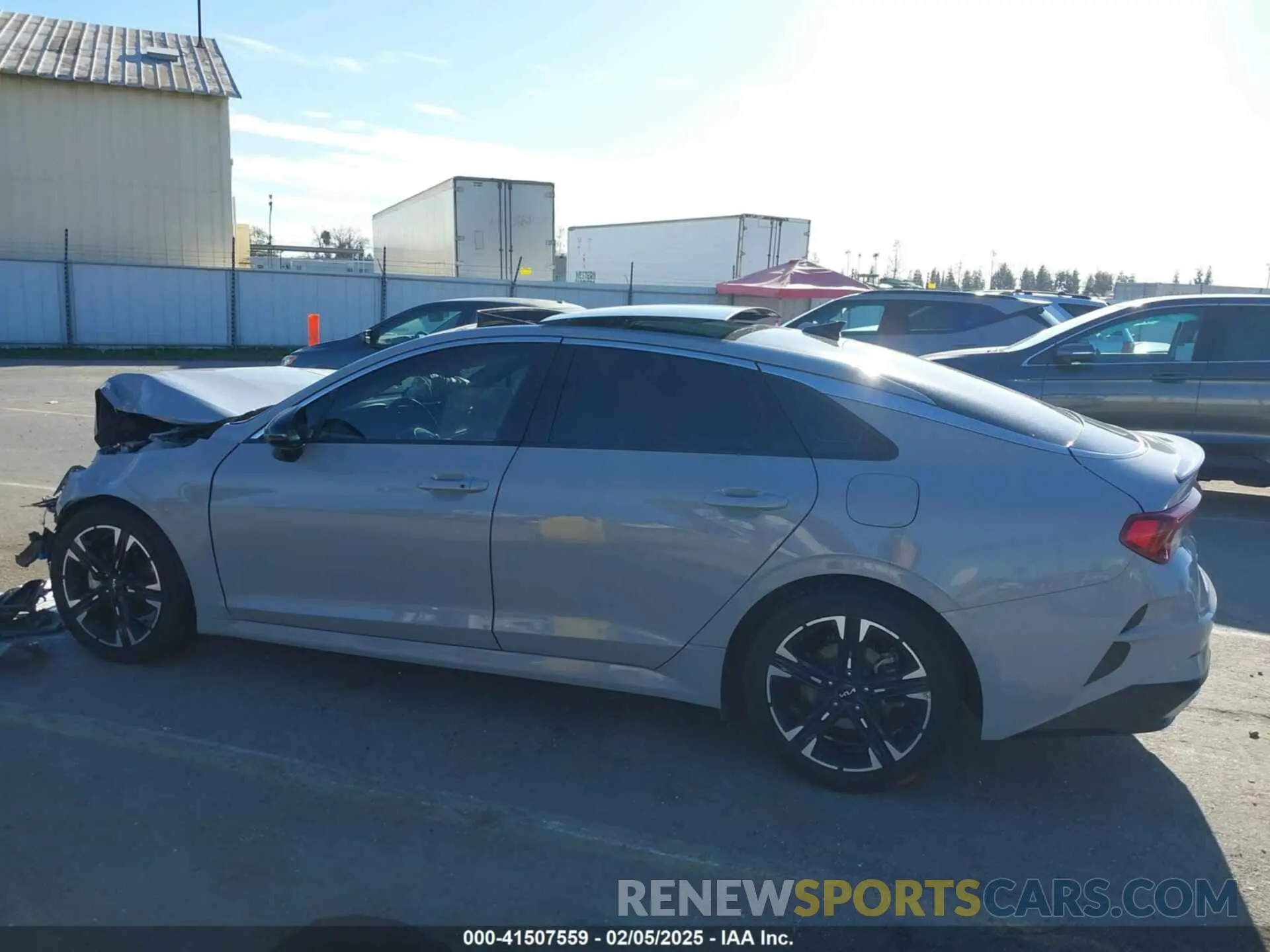 13 fotografías del automóvil dañado 5XXG64J28NG110000 KIA K5 2022