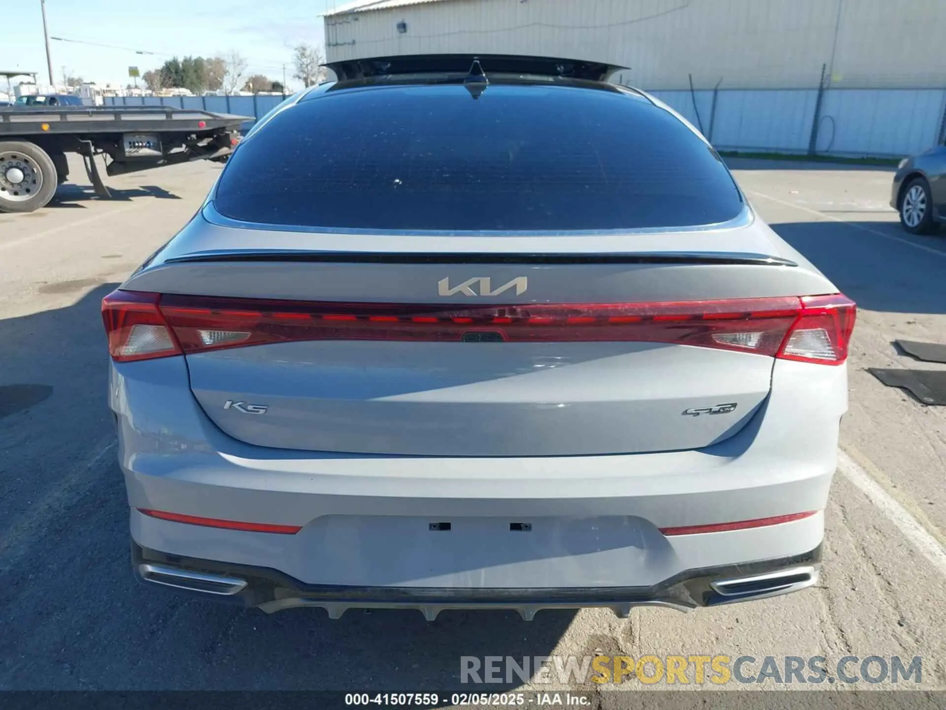 15 fotografías del automóvil dañado 5XXG64J28NG110000 KIA K5 2022