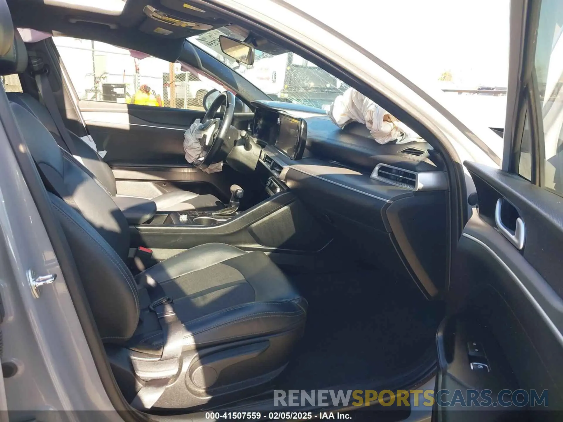 5 fotografías del automóvil dañado 5XXG64J28NG110000 KIA K5 2022