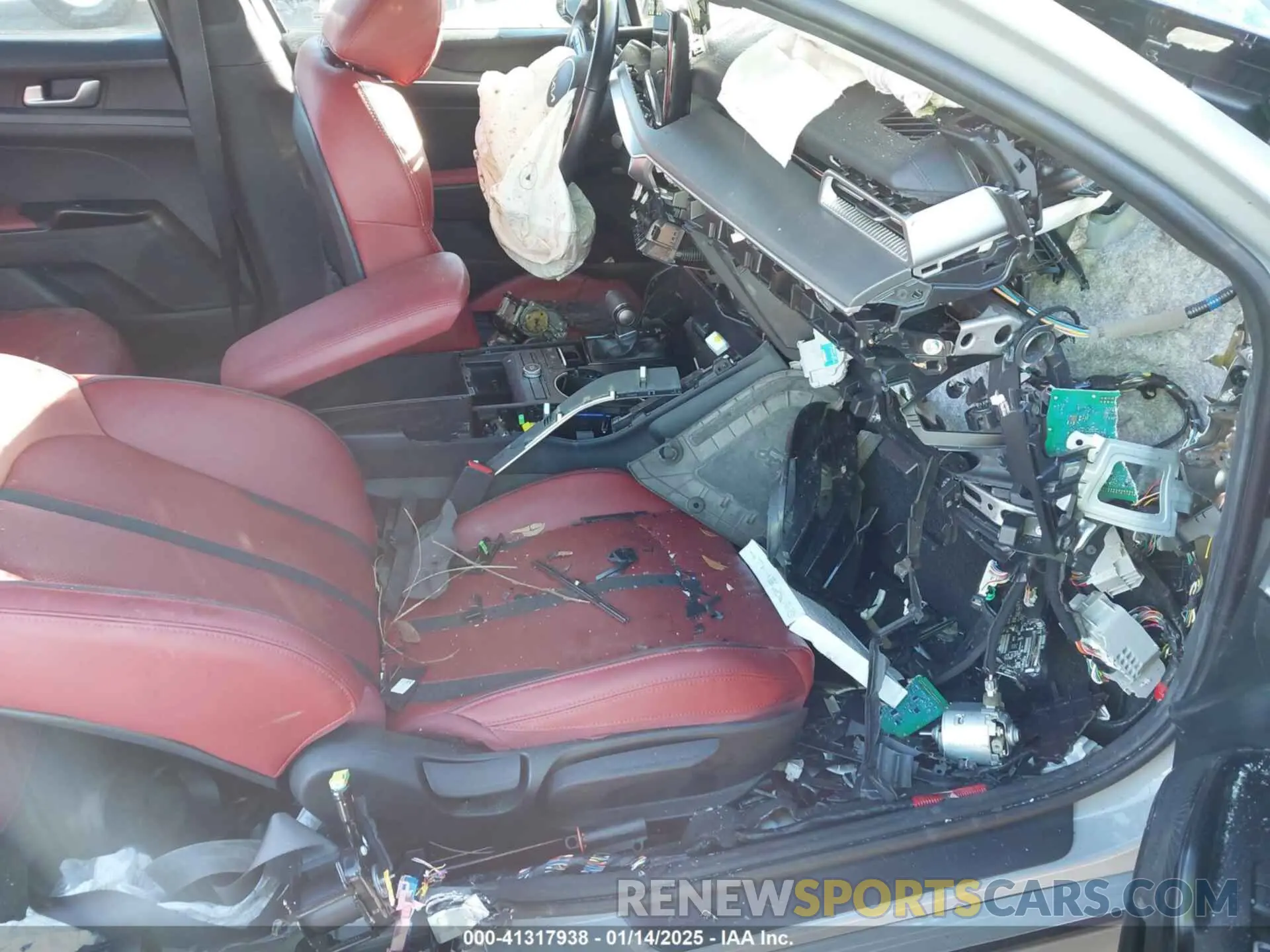 5 fotografías del automóvil dañado 5XXG64J28NG116721 KIA K5 2022