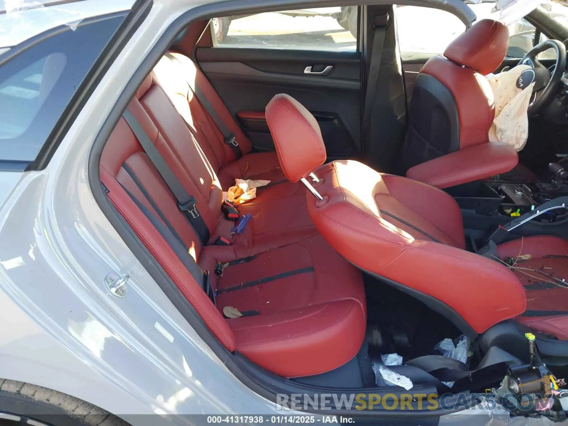8 fotografías del automóvil dañado 5XXG64J28NG116721 KIA K5 2022